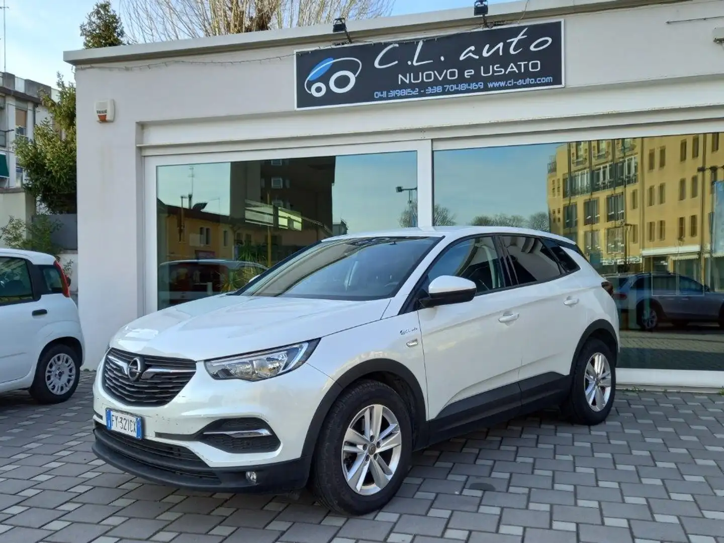 Opel Grandland X 1.5 diesel Ecotec Start&Stop aut. Business Bianco - 1
