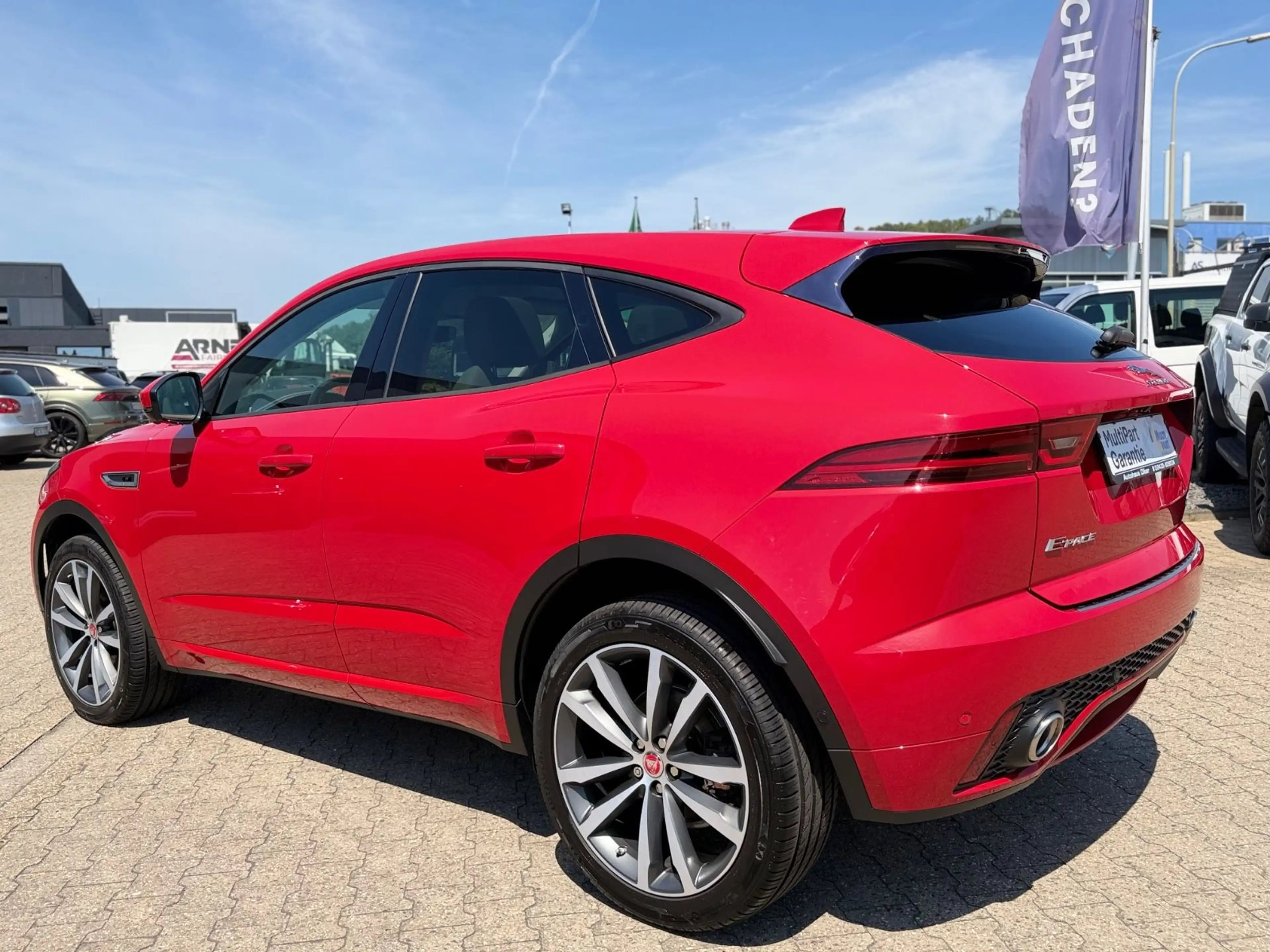 Jaguar E-Pace E-PACE R-Dynamic S AWD — photo 7