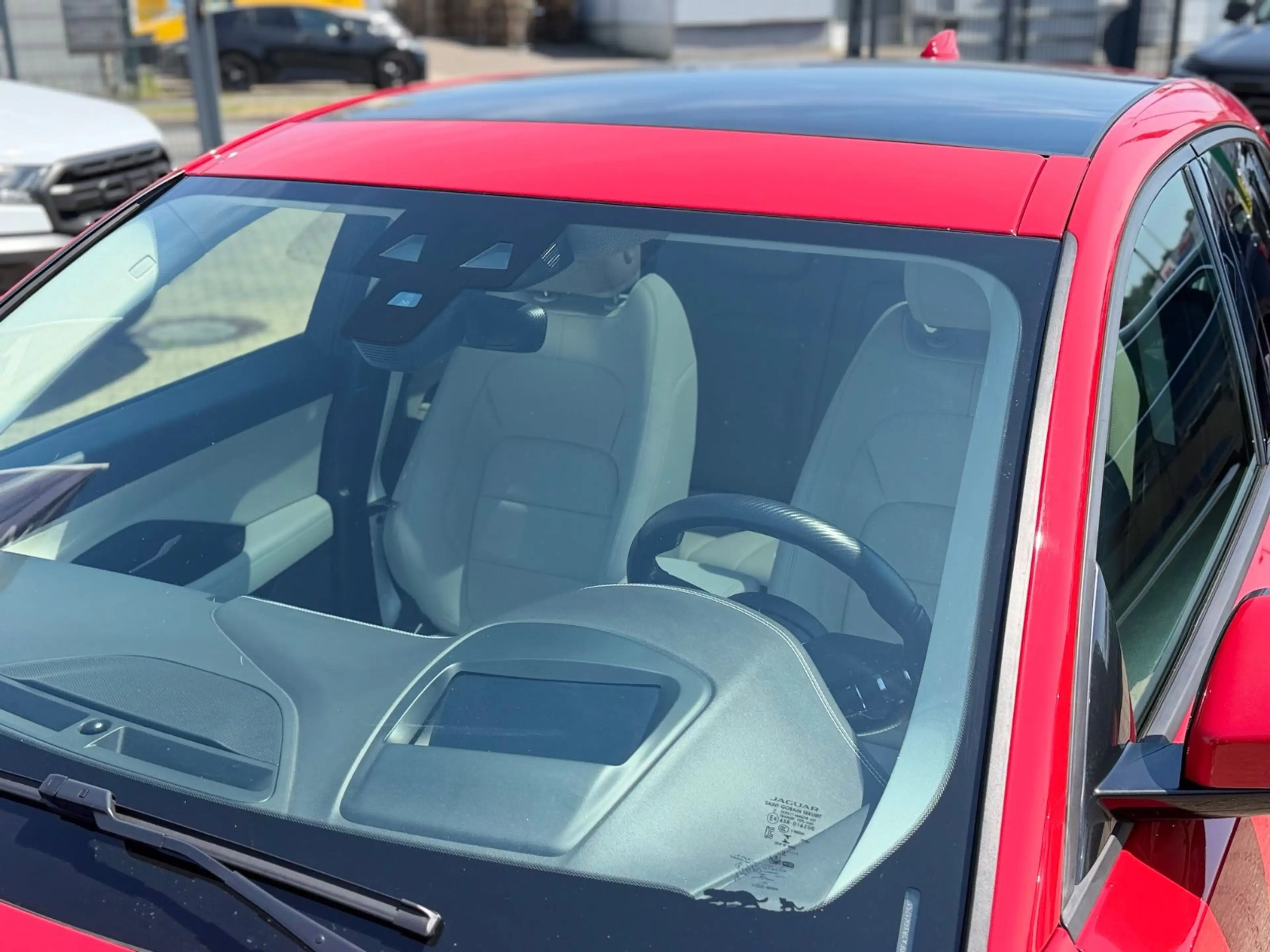 Jaguar E-Pace E-PACE R-Dynamic S AWD — photo 11