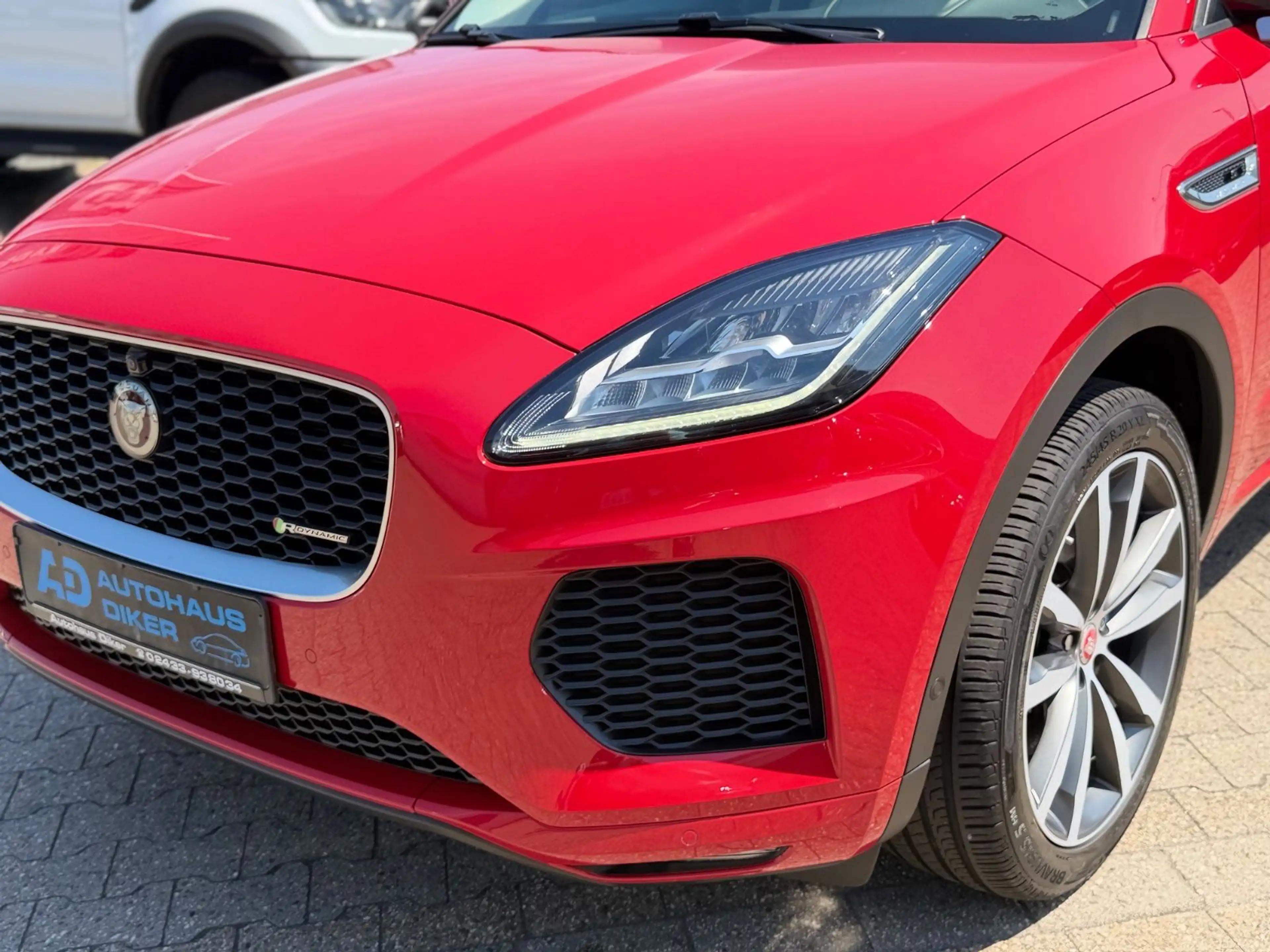 Jaguar E-Pace E-PACE R-Dynamic S AWD — photo 10