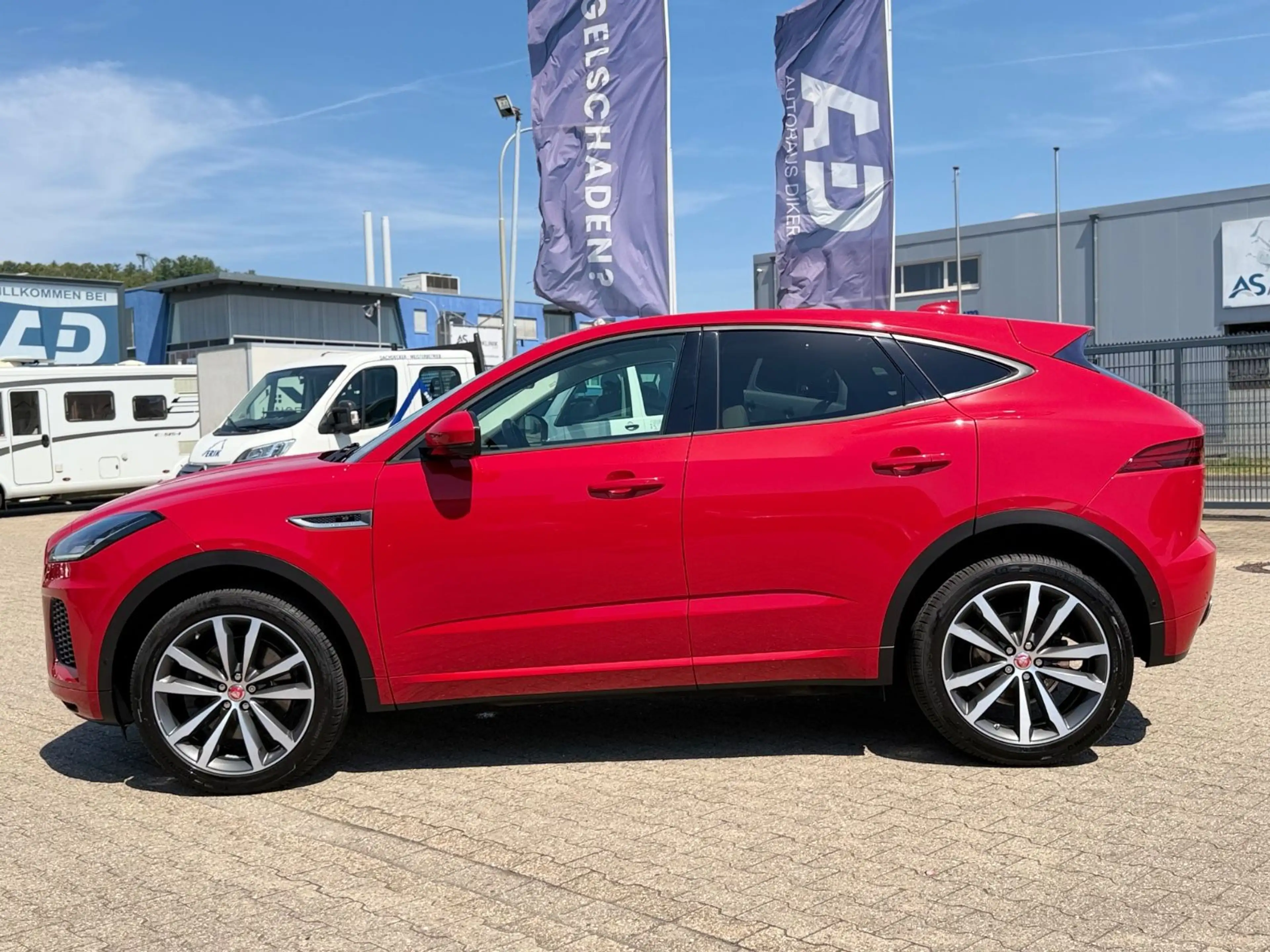Jaguar E-Pace E-PACE R-Dynamic S AWD — photo 8