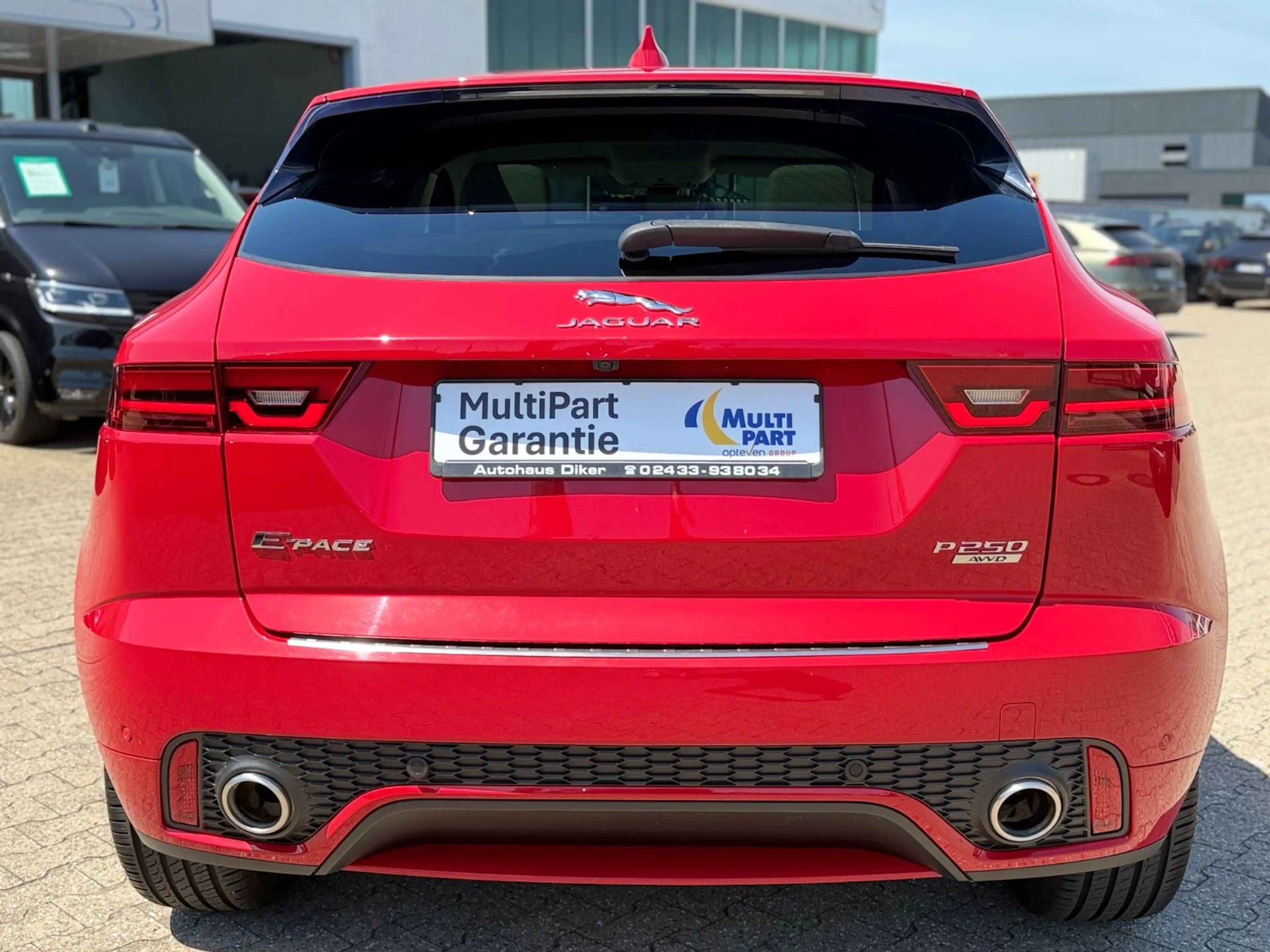 Jaguar E-Pace E-PACE R-Dynamic S AWD — photo 6