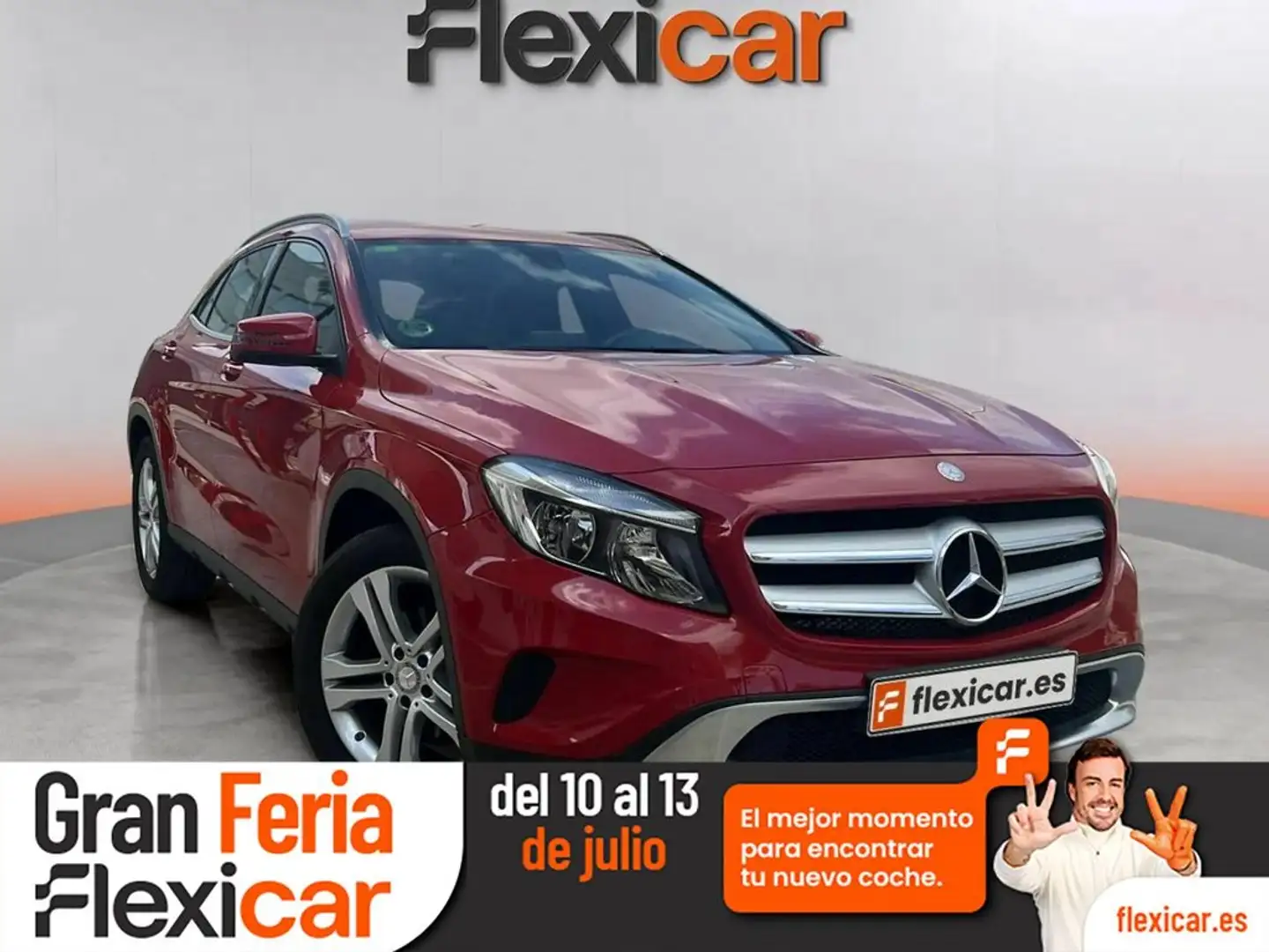 Mercedes-Benz GLA 180 Urban Rojo - 1