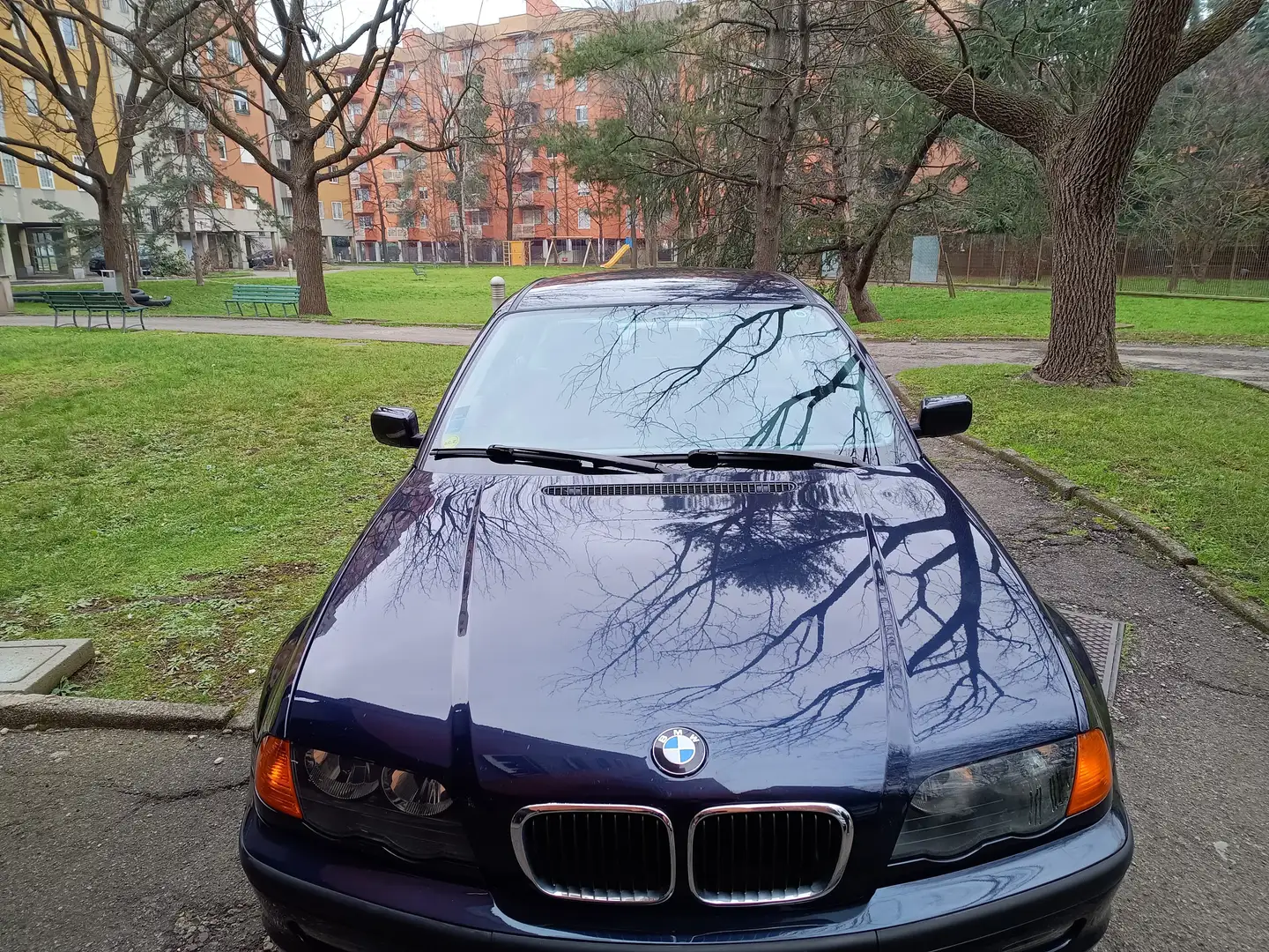 BMW 318 318i plava - 1
