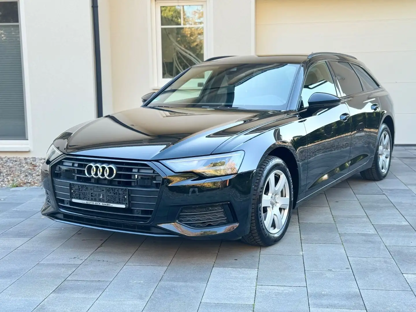 Audi A6 Avant 40 TDI design, Navi, Leder, erst 58 TKM Schwarz - 1