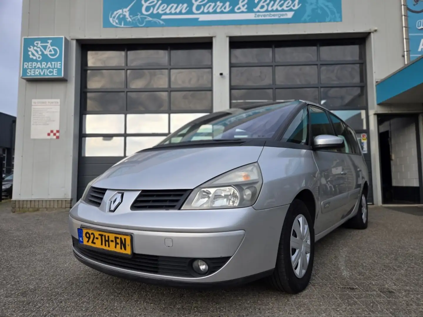 Renault Grand Espace 2.0 T Expression Grijs - 1