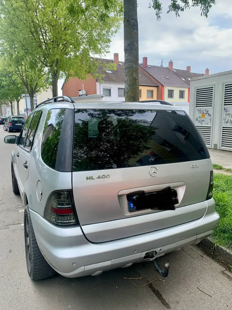 Mercedes-Benz ML 270 CDI Stříbrná - 2