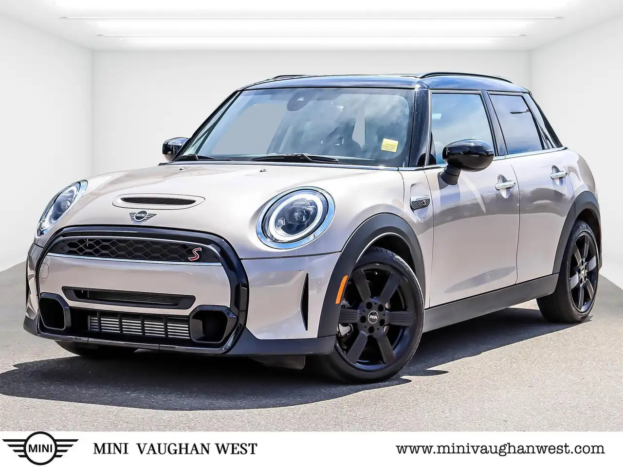 2024 MINI 3 Door
