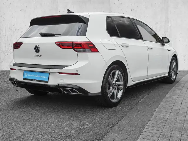 Volkswagen Golf view 4