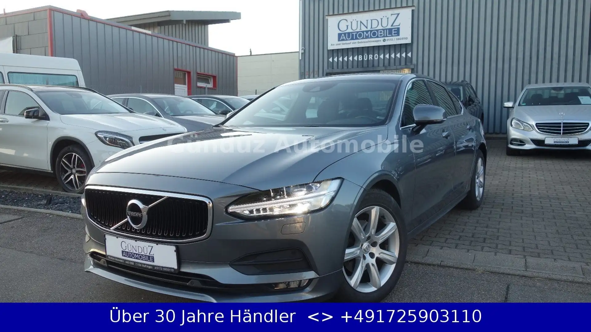 Volvo S90 D4 GEARTRONIC Lim. Momentum*LEDER*DISTRONIC Grau - 1