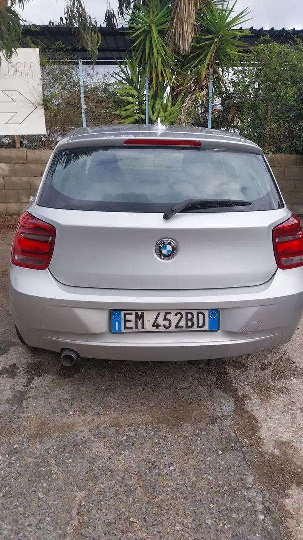 BMW 116 116d 5p Urban Argento - 2