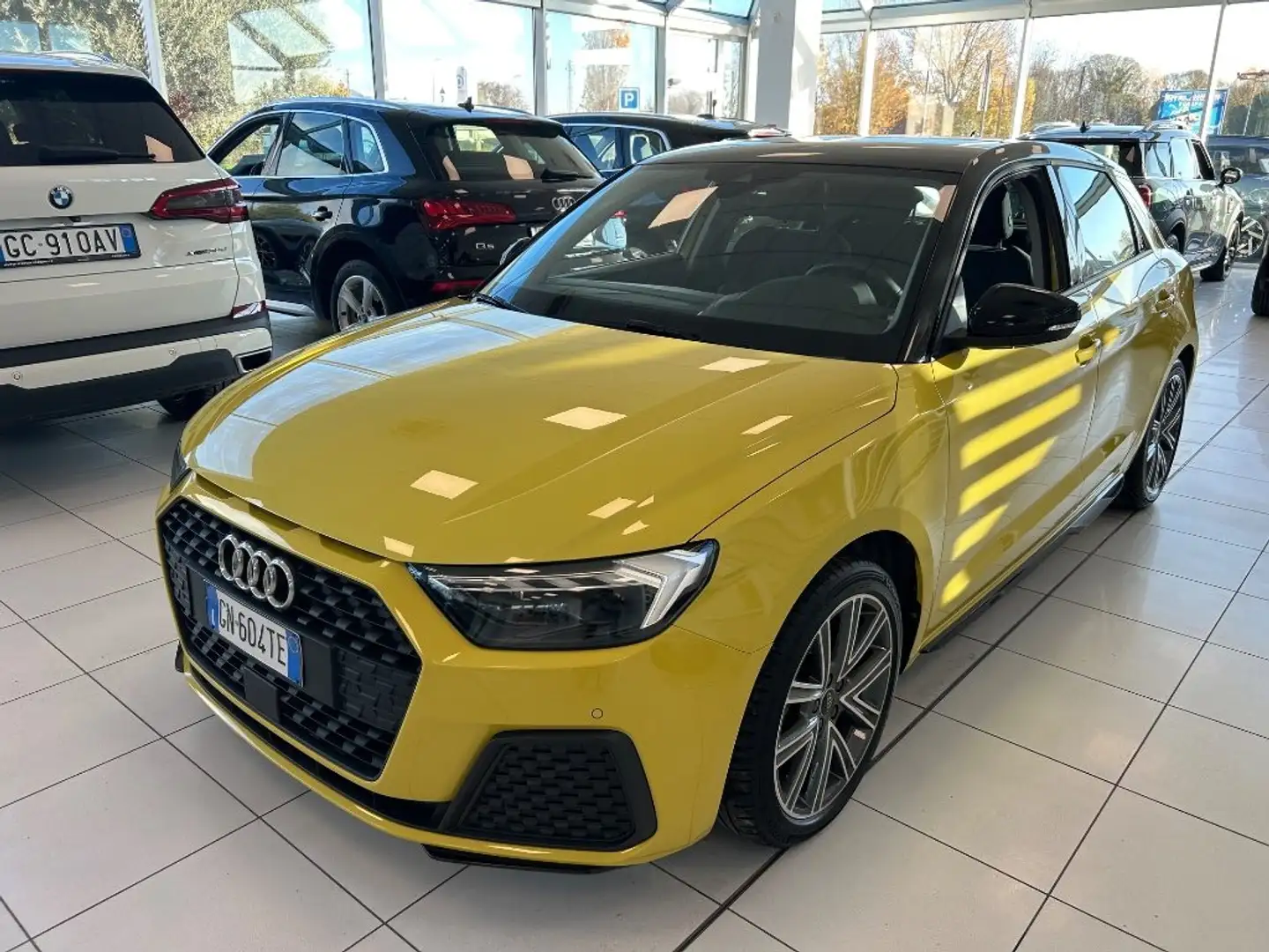 Audi A1 SPB 30 TFSI S tronic Admired Advanced Neopatentati Jaune - 1
