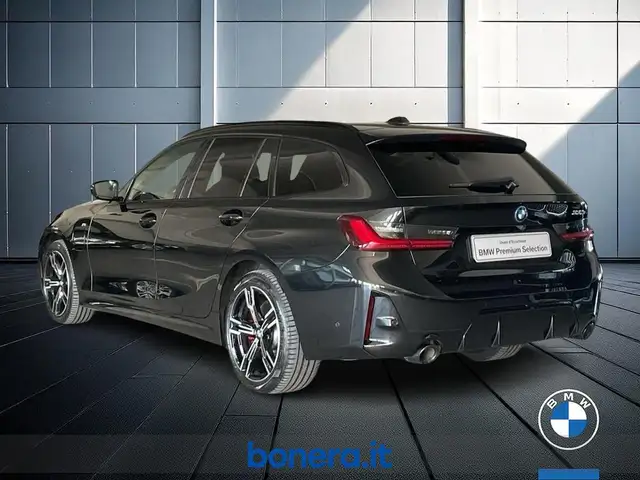BMW 3 Series view 8