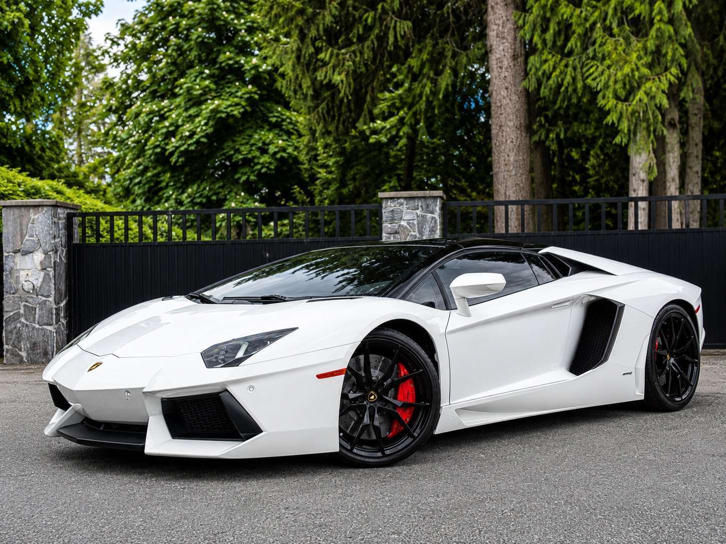 2015 Lamborghini Aventador MINT Roadster