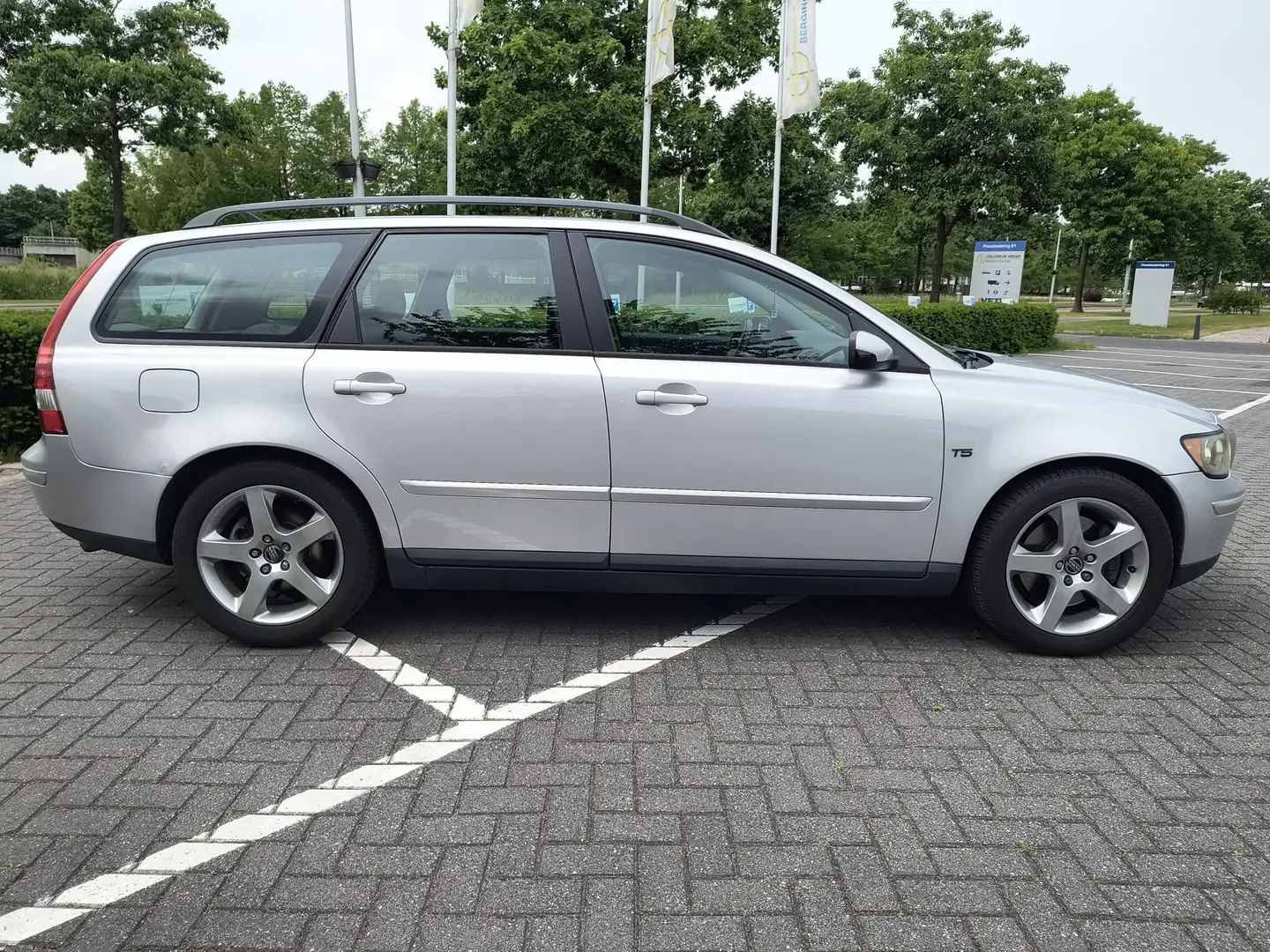 Volvo V50 V50 2.5 T5 Momentum Zilver - 2