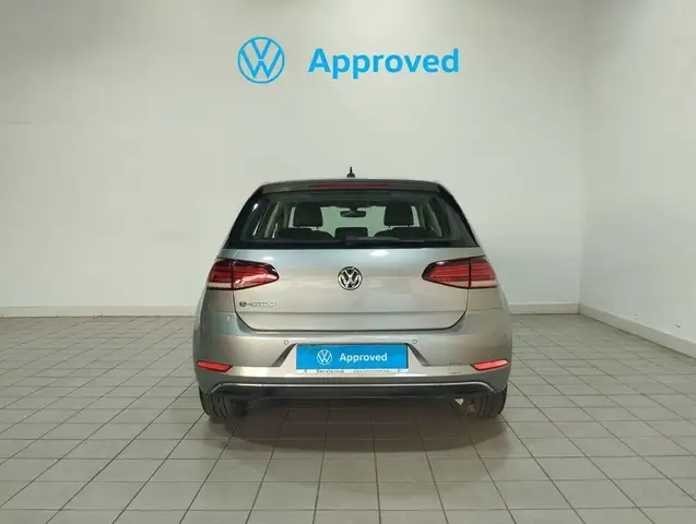 Volkswagen Golf view 9