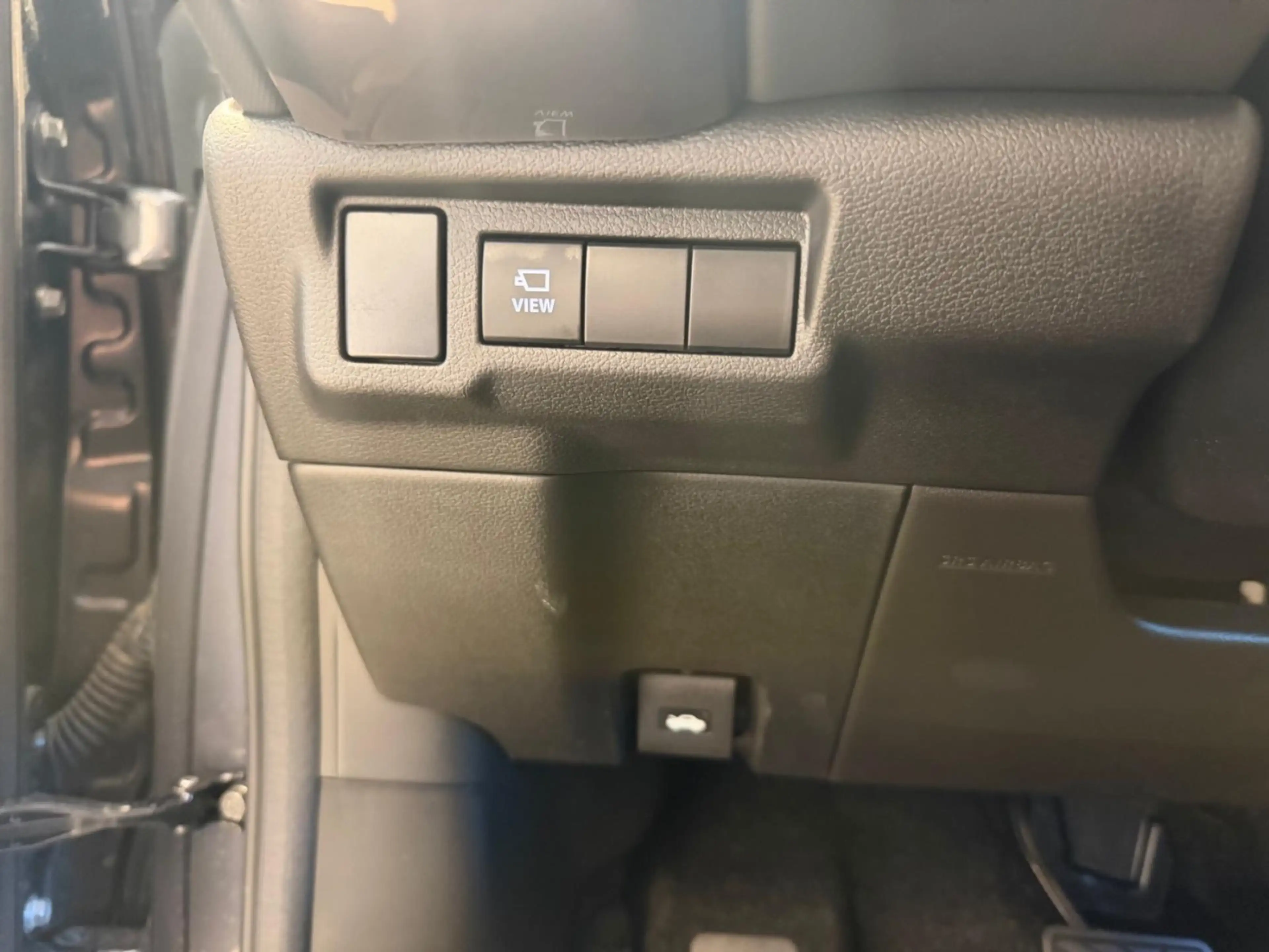 Toyota Urban Cruiser FWD Lounge ACC+LED+Pano+SD+SHZ+360 Standort Wetzla — photo 15