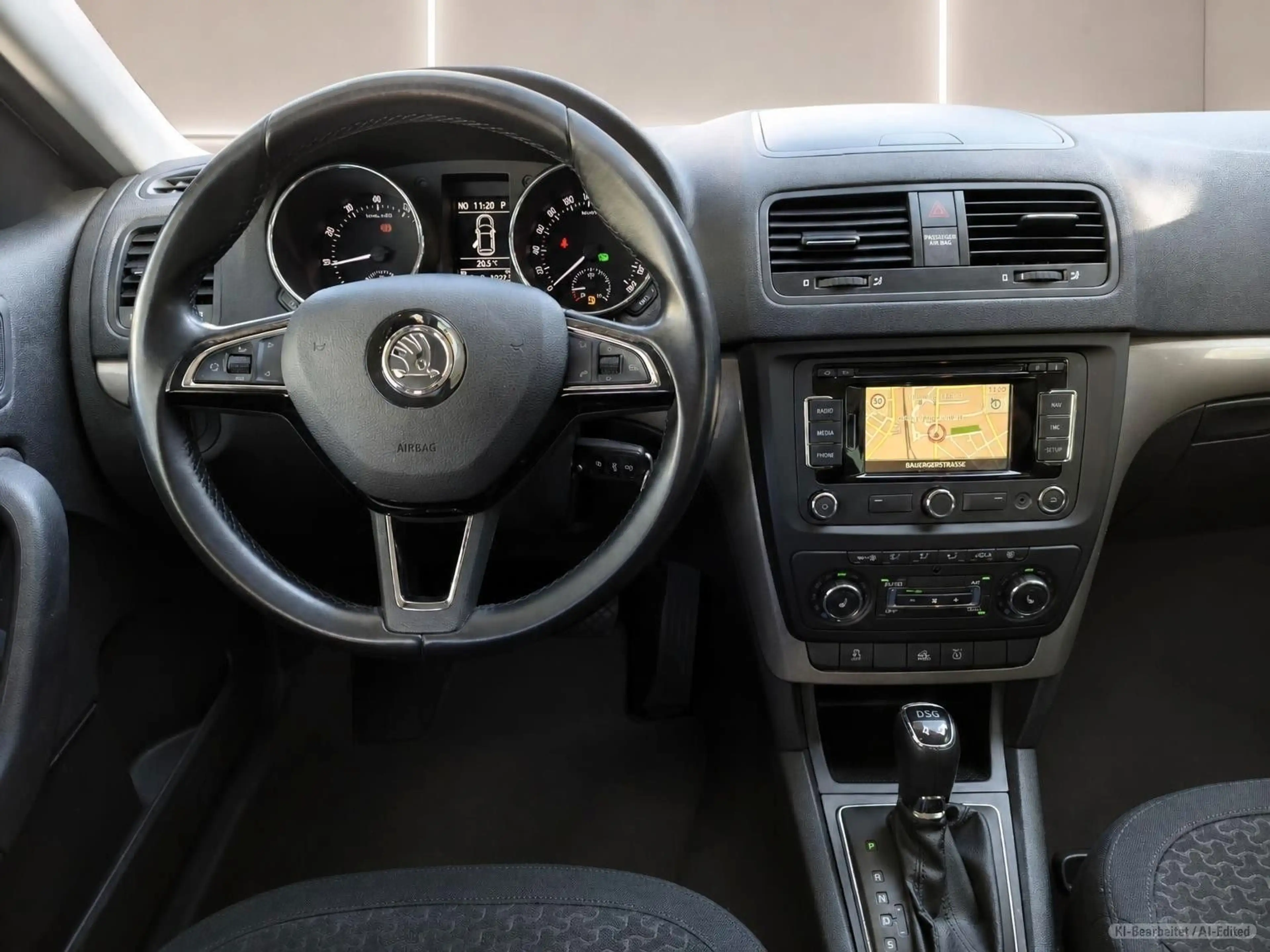 Skoda Yeti Elegance DSG 4x4 Navi Xenon Tempomat — photo 9