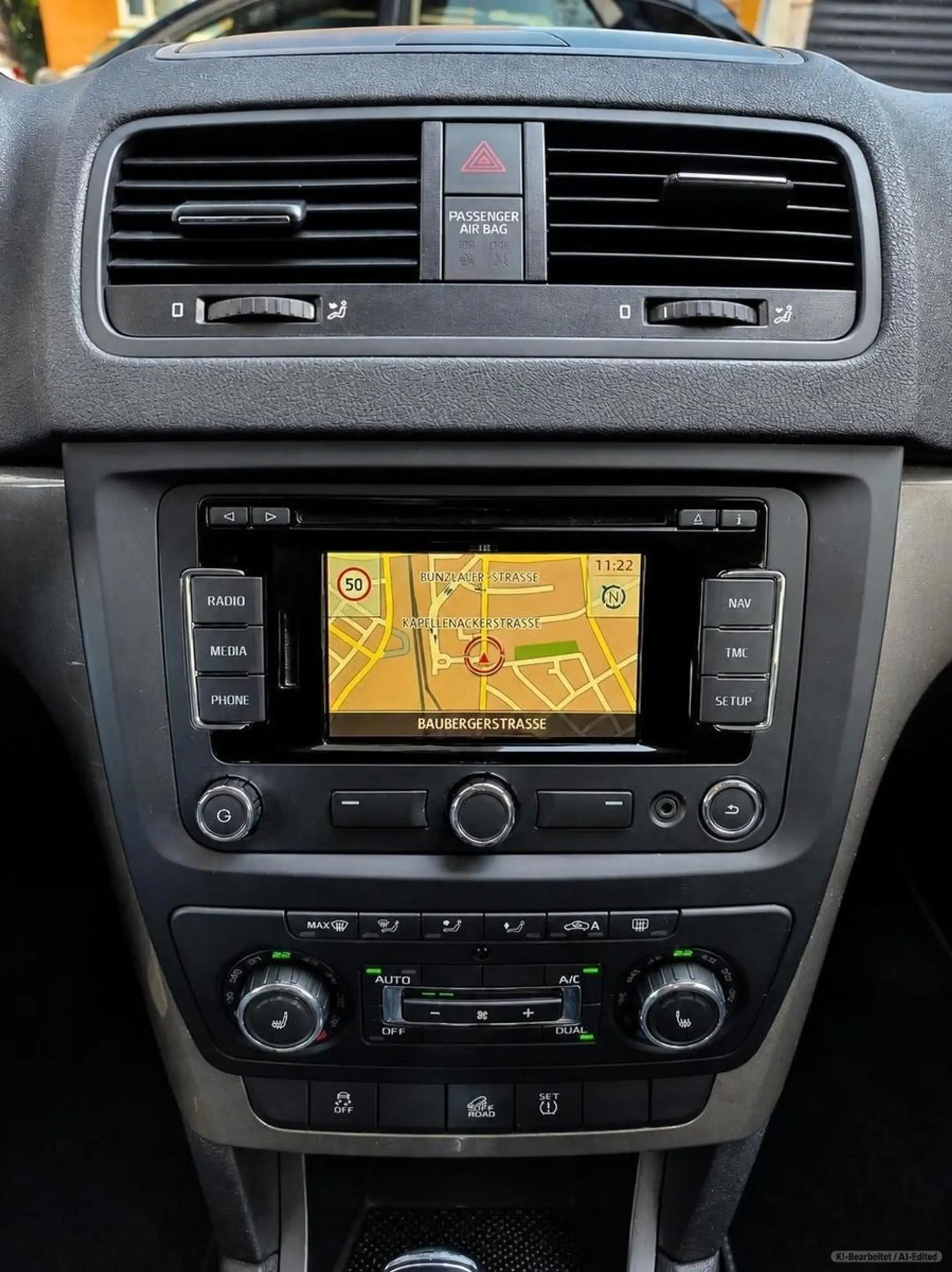 Skoda Yeti Elegance DSG 4x4 Navi Xenon Tempomat — photo 13