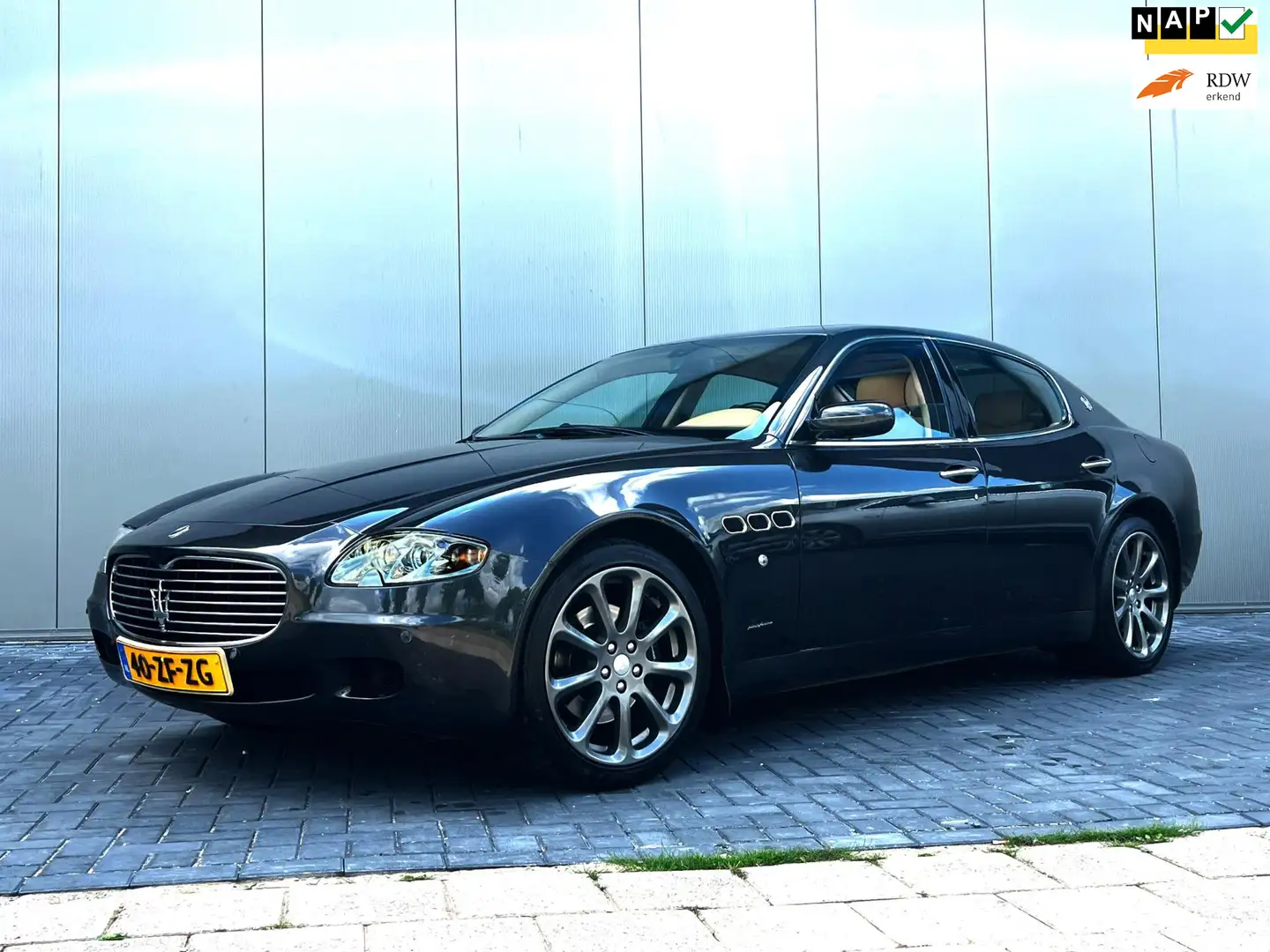 Maserati Quattroporte 4.2 Sport GT S De auto rijdt uitstekend Grijs - 1