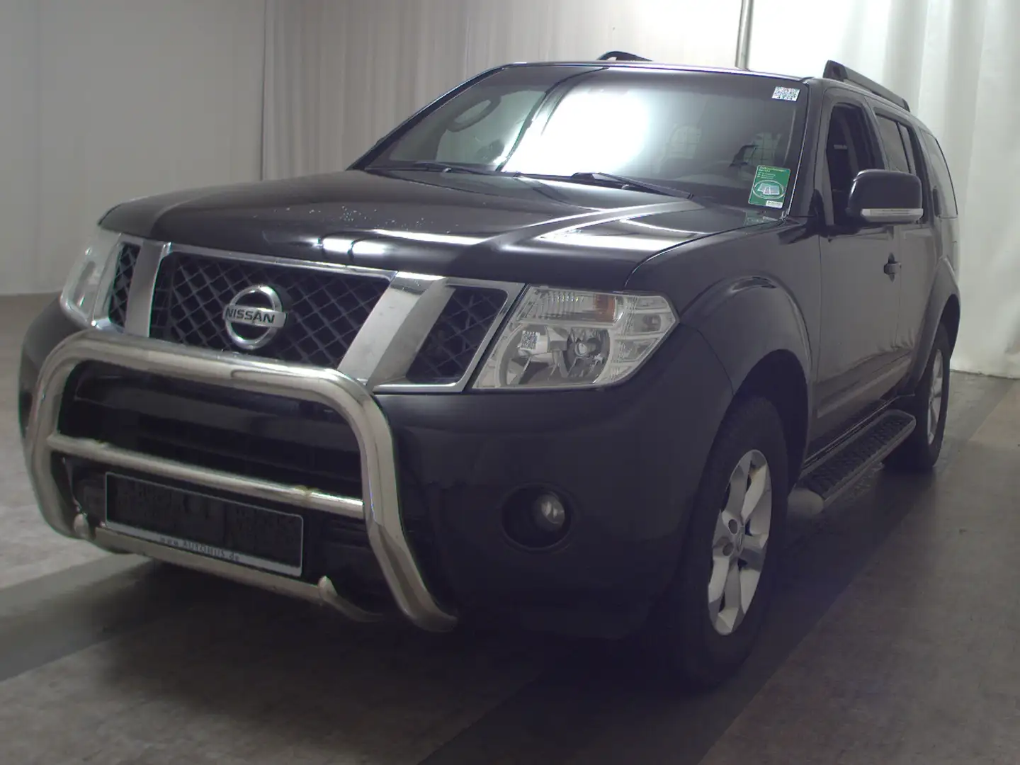Nissan Pathfinder 2.5 DCI 7-Sitzer Navi AHK HU 06/27 Zwart - 2
