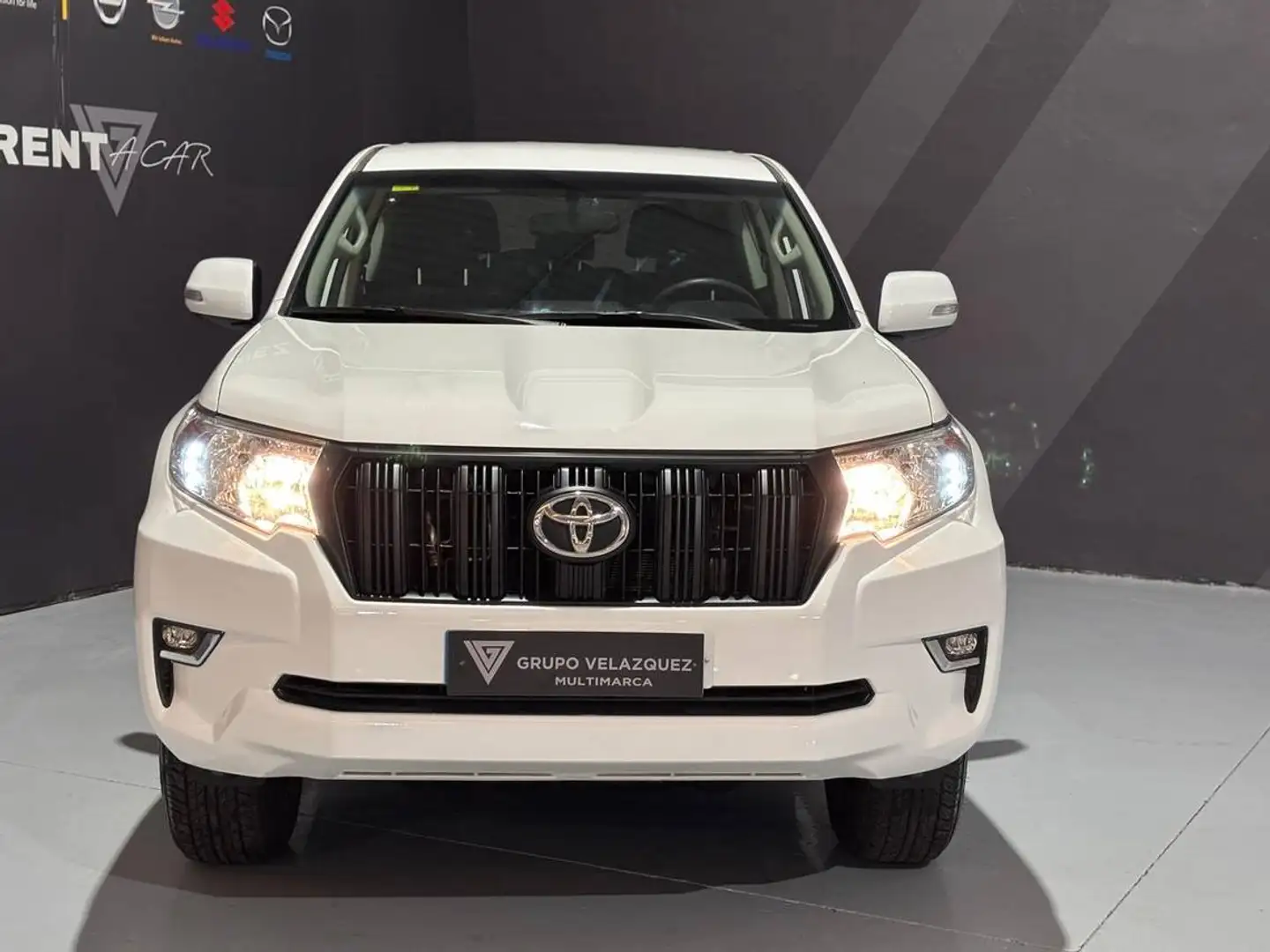 Toyota Land Cruiser D-4D GX Blanc - 2