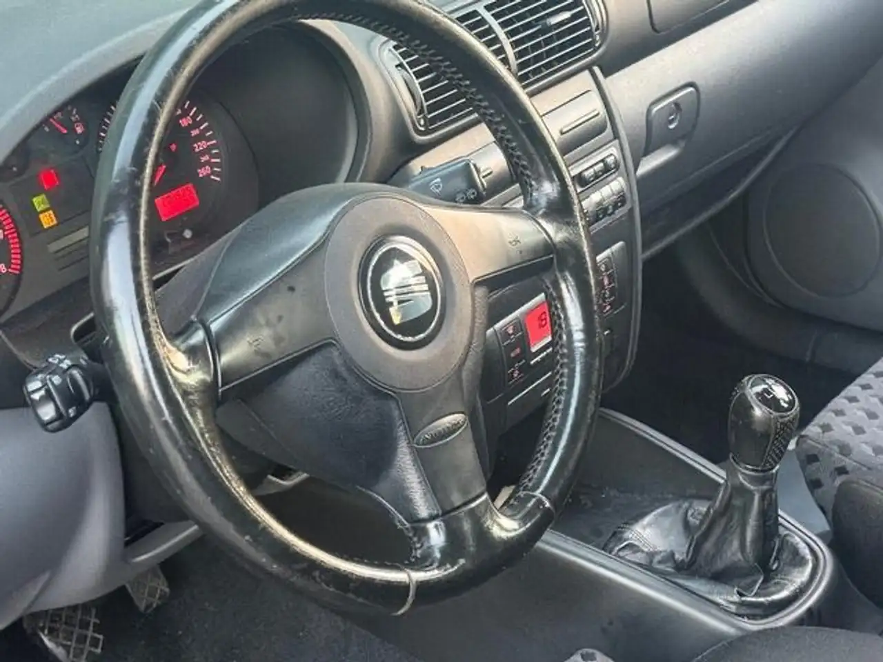 SEAT Leon 1.8-20VT 180PK | Origineel | Nieuwe distributie, foto 10