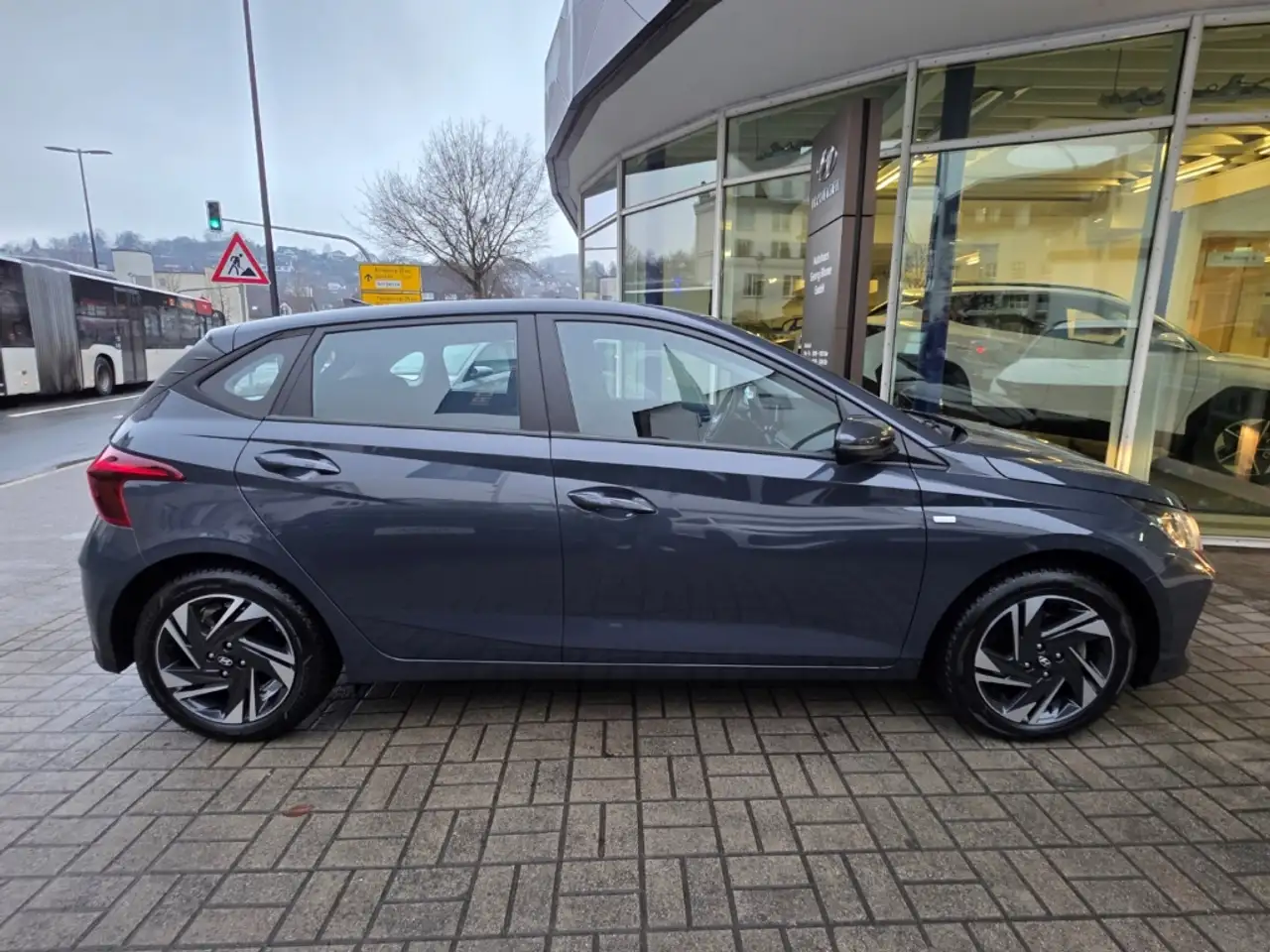Hyundai i20 1.0 T-GDI 7-DCT, Allwetter / Navi / BOSE / Kamera 8
