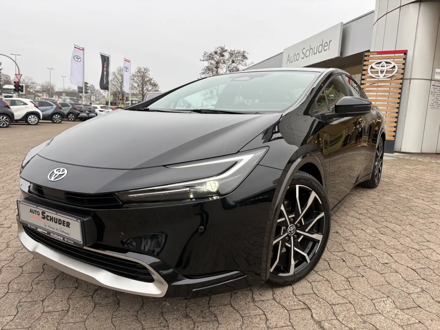 Toyota Prius Plugin Hybrid Executive **WENIG KILOMETER* Schwarz - 1