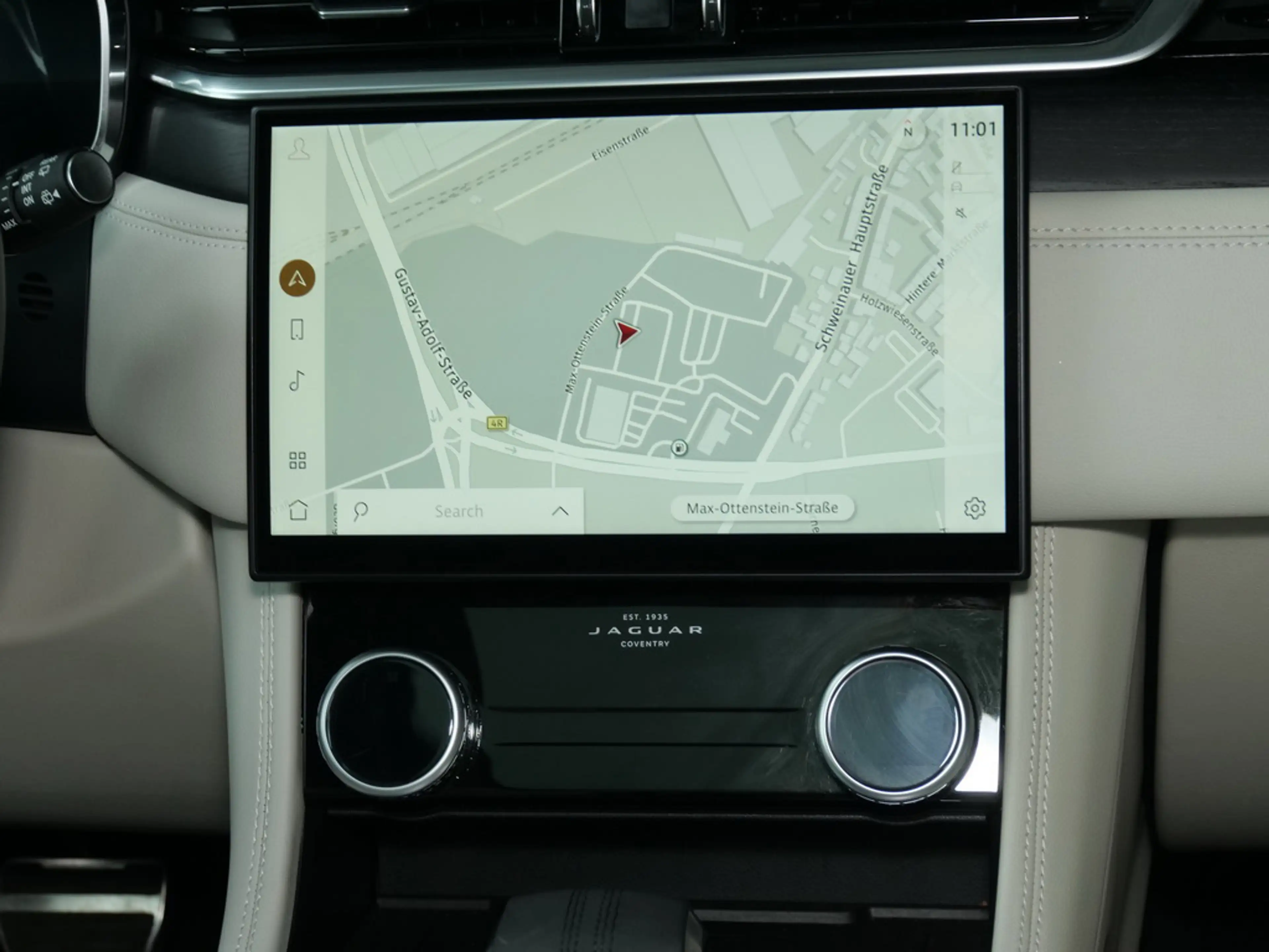 Jaguar F-Pace P400 Sport AWD Sitz Performance HUD Sthz — photo 12