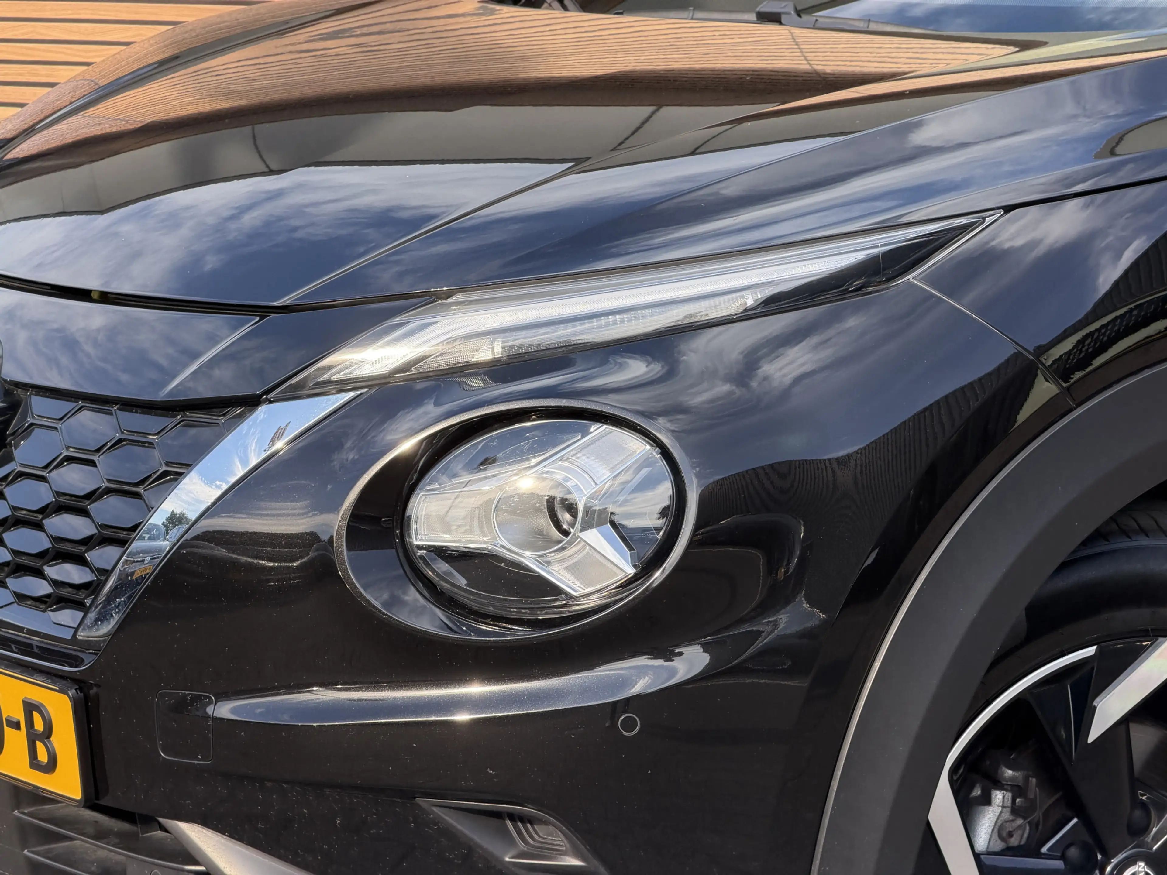 Nissan Juke 1.6 Hybrid N-Connecta — photo 10