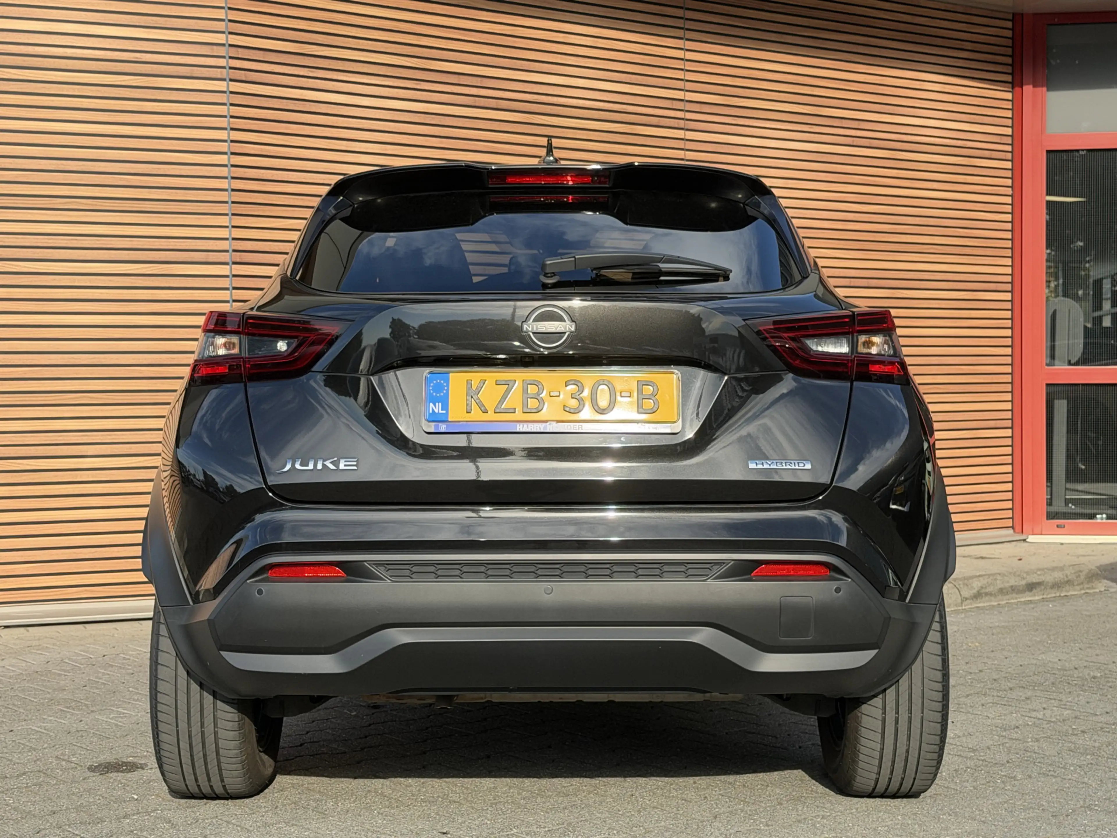 Nissan Juke 1.6 Hybrid N-Connecta — photo 15