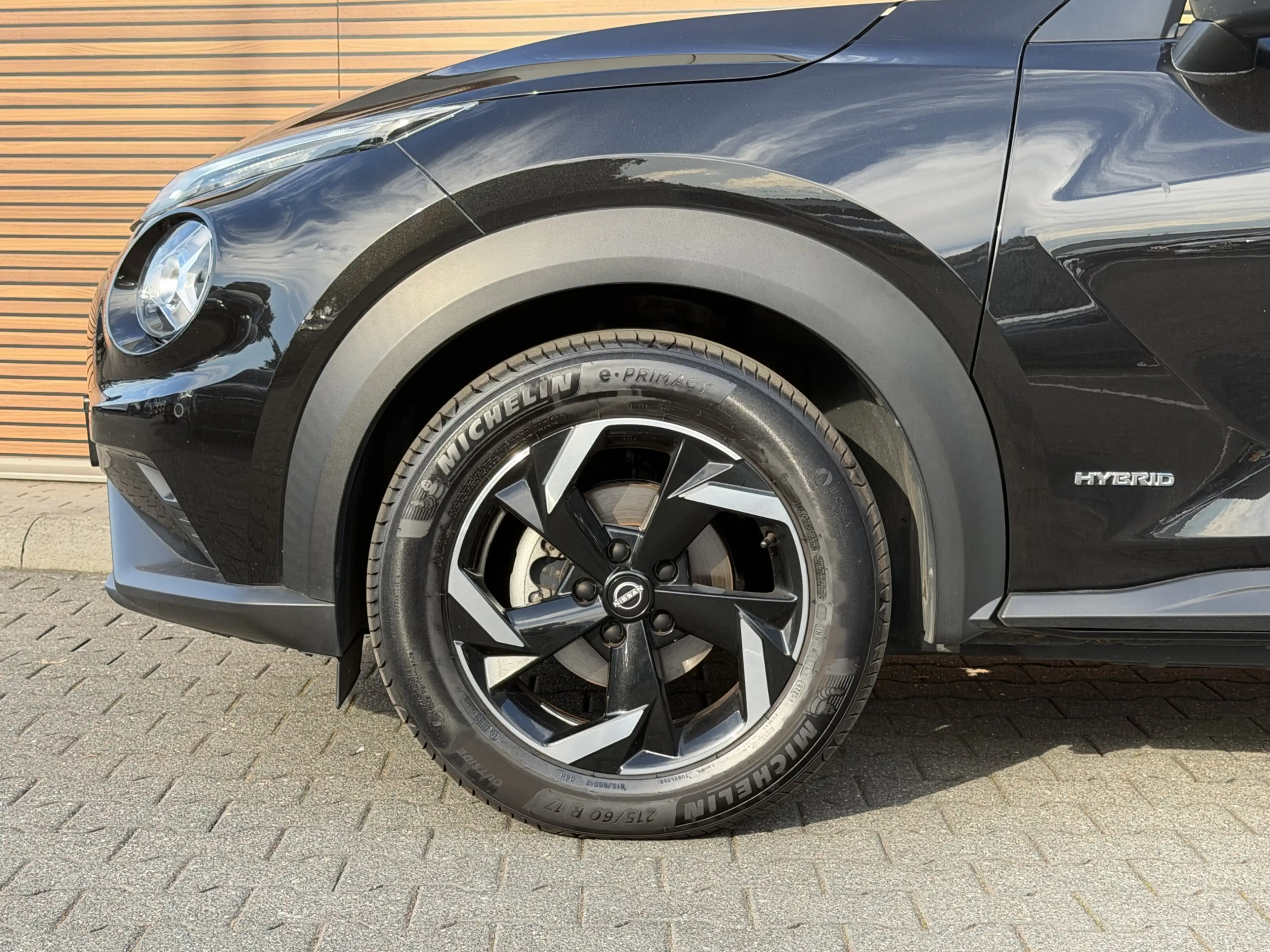 Nissan Juke 1.6 Hybrid N-Connecta — photo 13