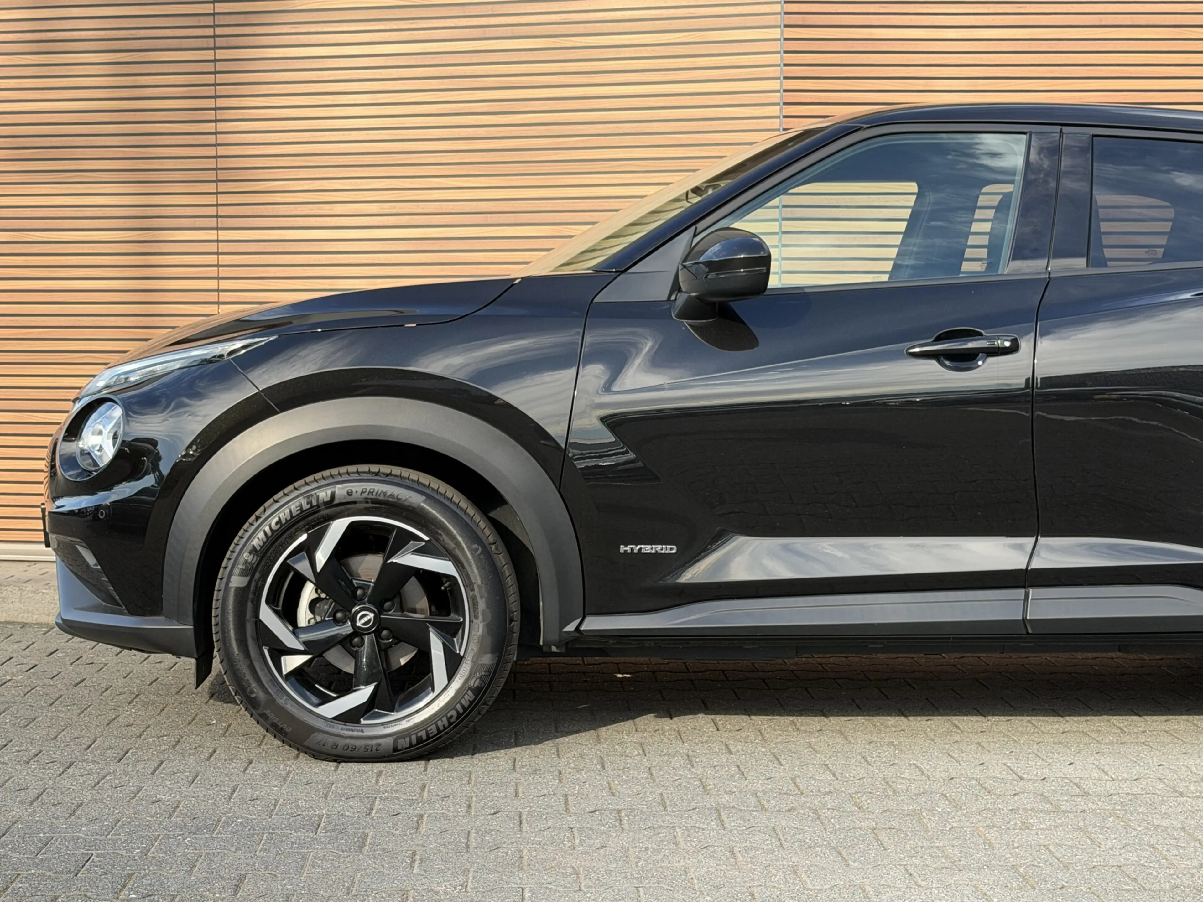 Nissan Juke 1.6 Hybrid N-Connecta — photo 12
