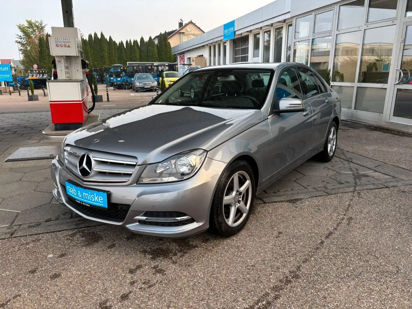 Mercedes-Benz C 180 CGI BlueEfficiency *SHZ/Navi/Bluetooth* Argent - 2