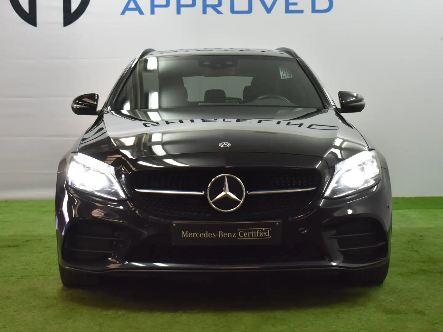 Mercedes-Benz C 300 de Estate AMG LINE+AMG_line+Camera+Night Edition Zwart - 2