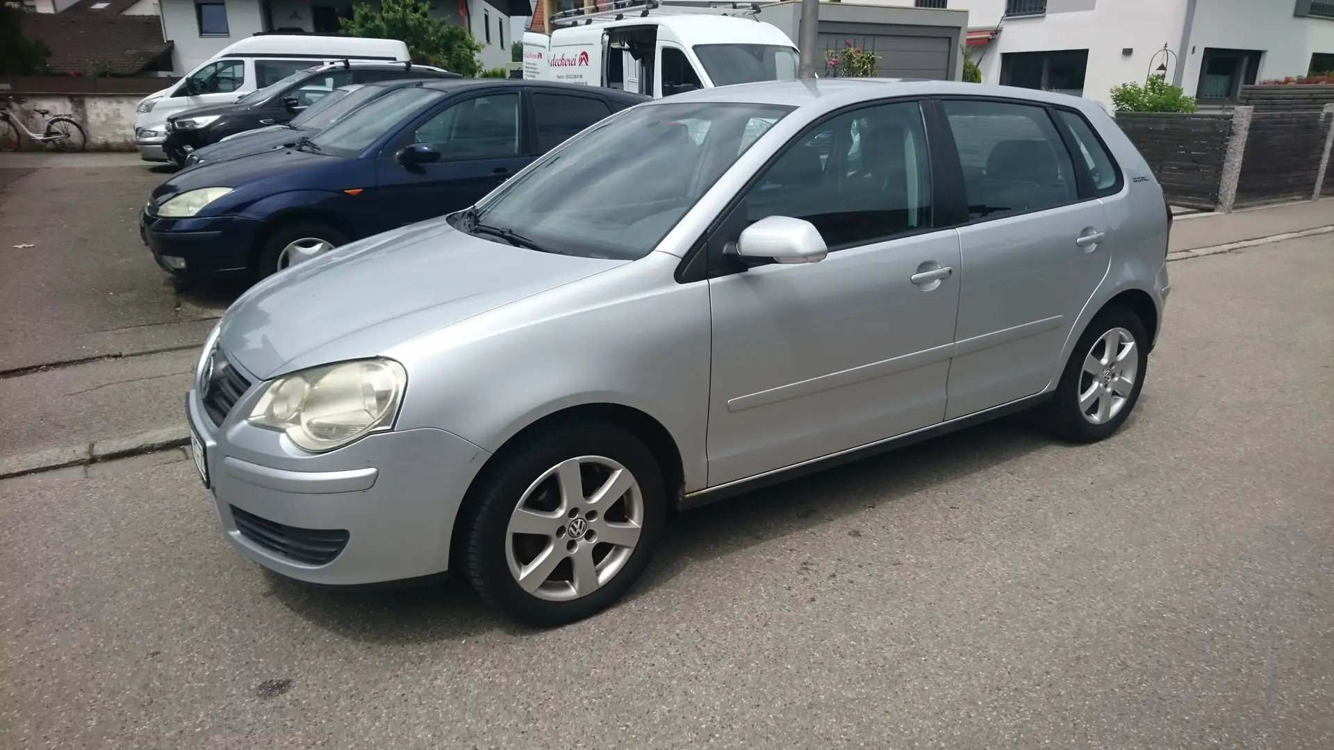 Volkswagen Polo 1,4i Goal 5trg.Automatik Klima PDC Tempomat Regens Silber - 2