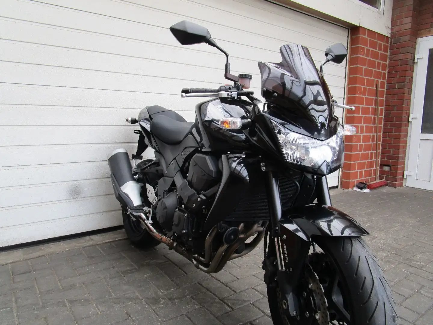 Kawasaki Z 750 1.Hand    Extras Negro - 2