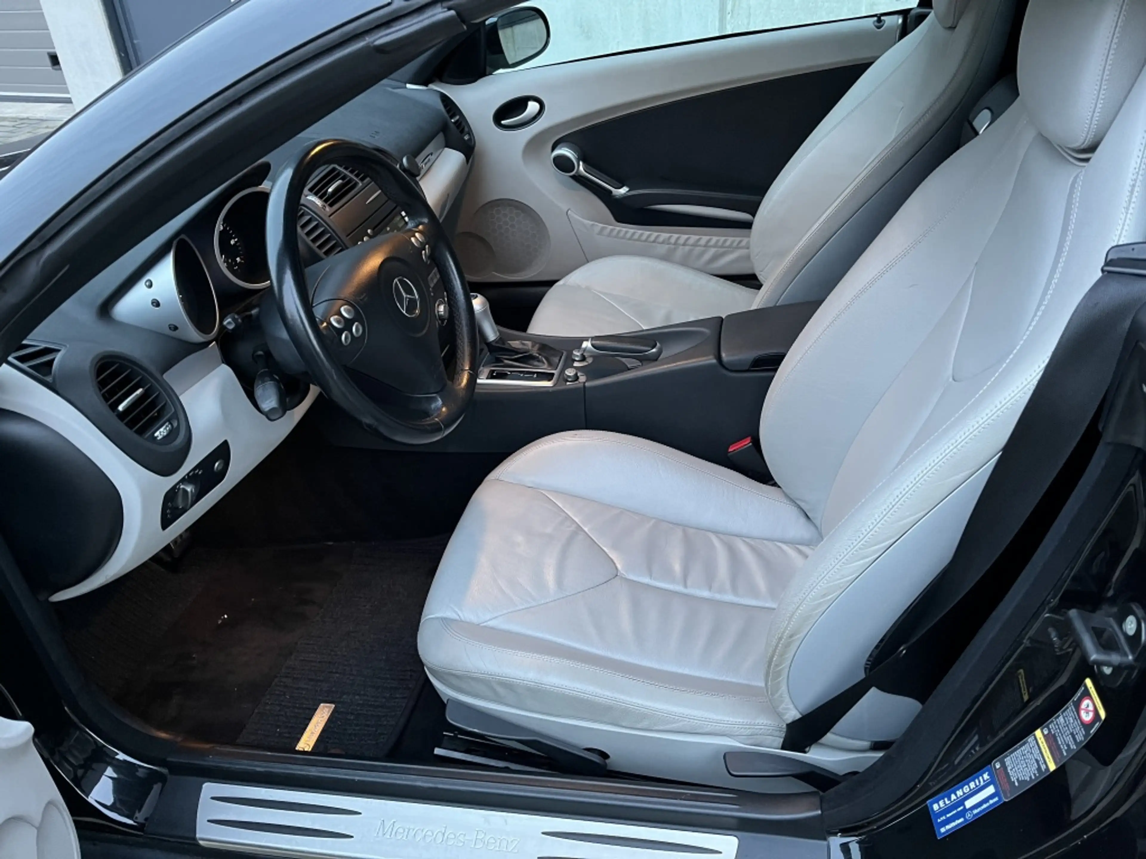 Mercedes-Benz SLK 280 — photo 8