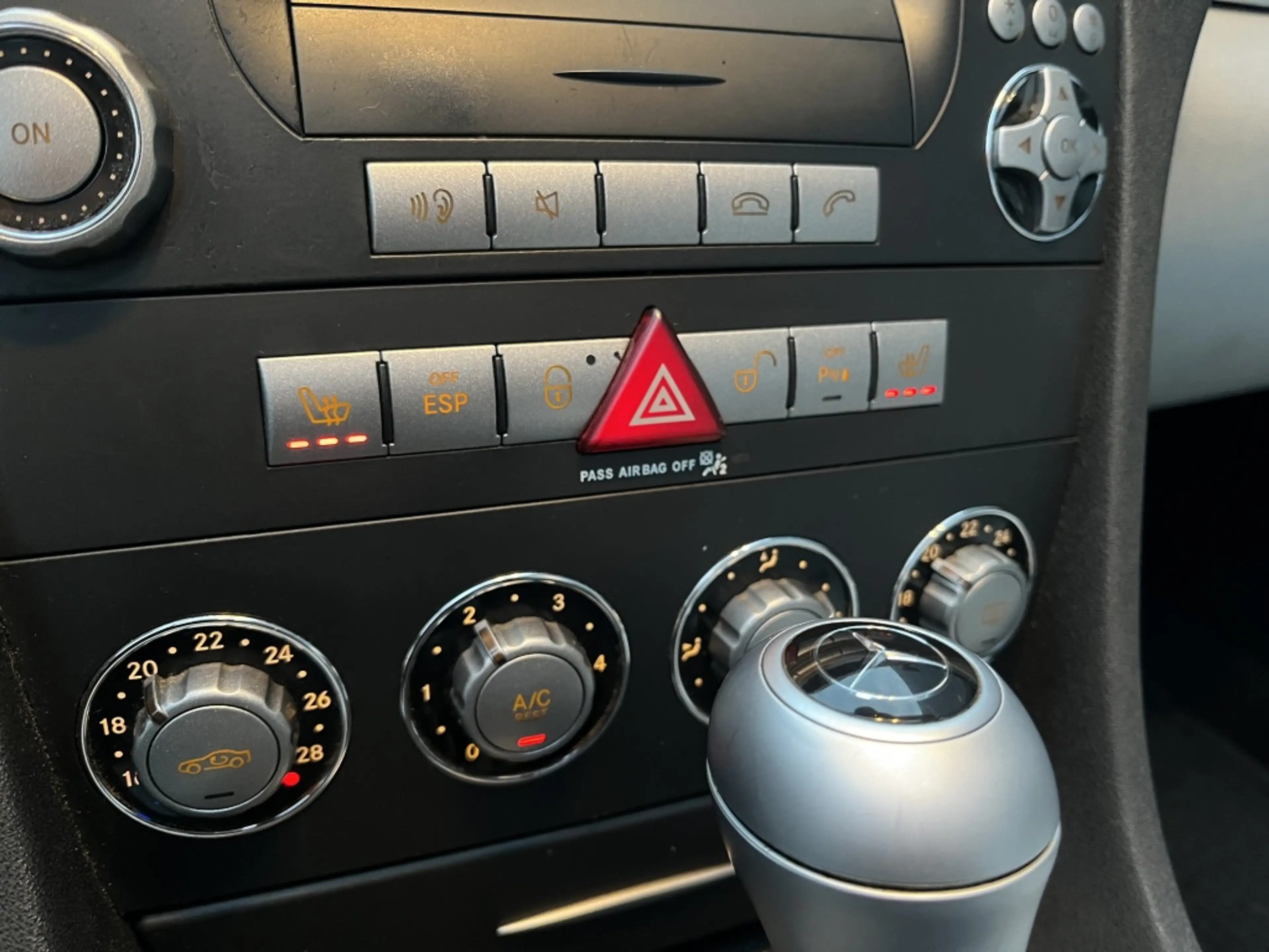 Mercedes-Benz SLK 280 — photo 14