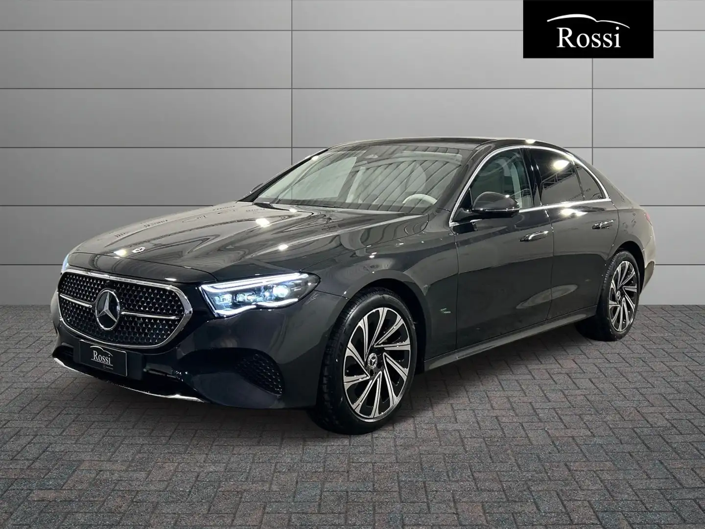 Mercedes-Benz E 220 d 4MATIC Grigio - 1