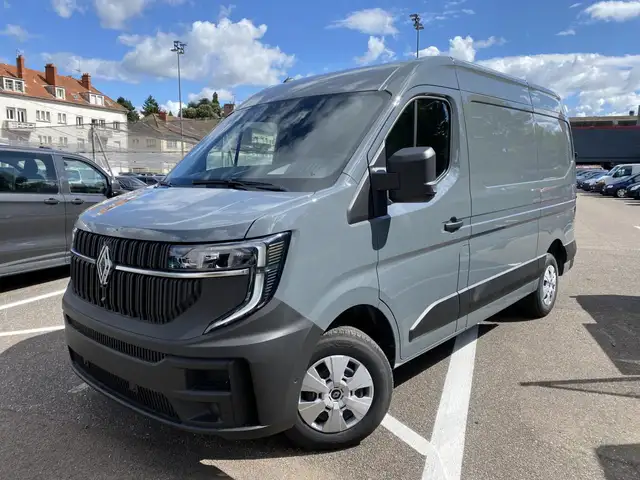 Renault Master IV FOURGON DCI BLUE 150 EXTRA TRACTION L2H2 3T5 AUTO