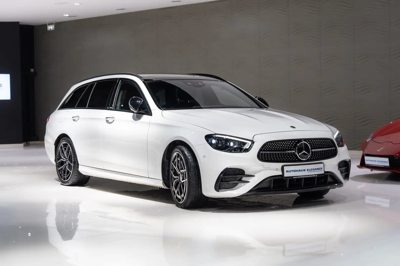 Mercedes-Benz E 400 d 4Matic*AMG-LINE*NIGHT*360*PANO*MULTIBEAM Blanc - 2