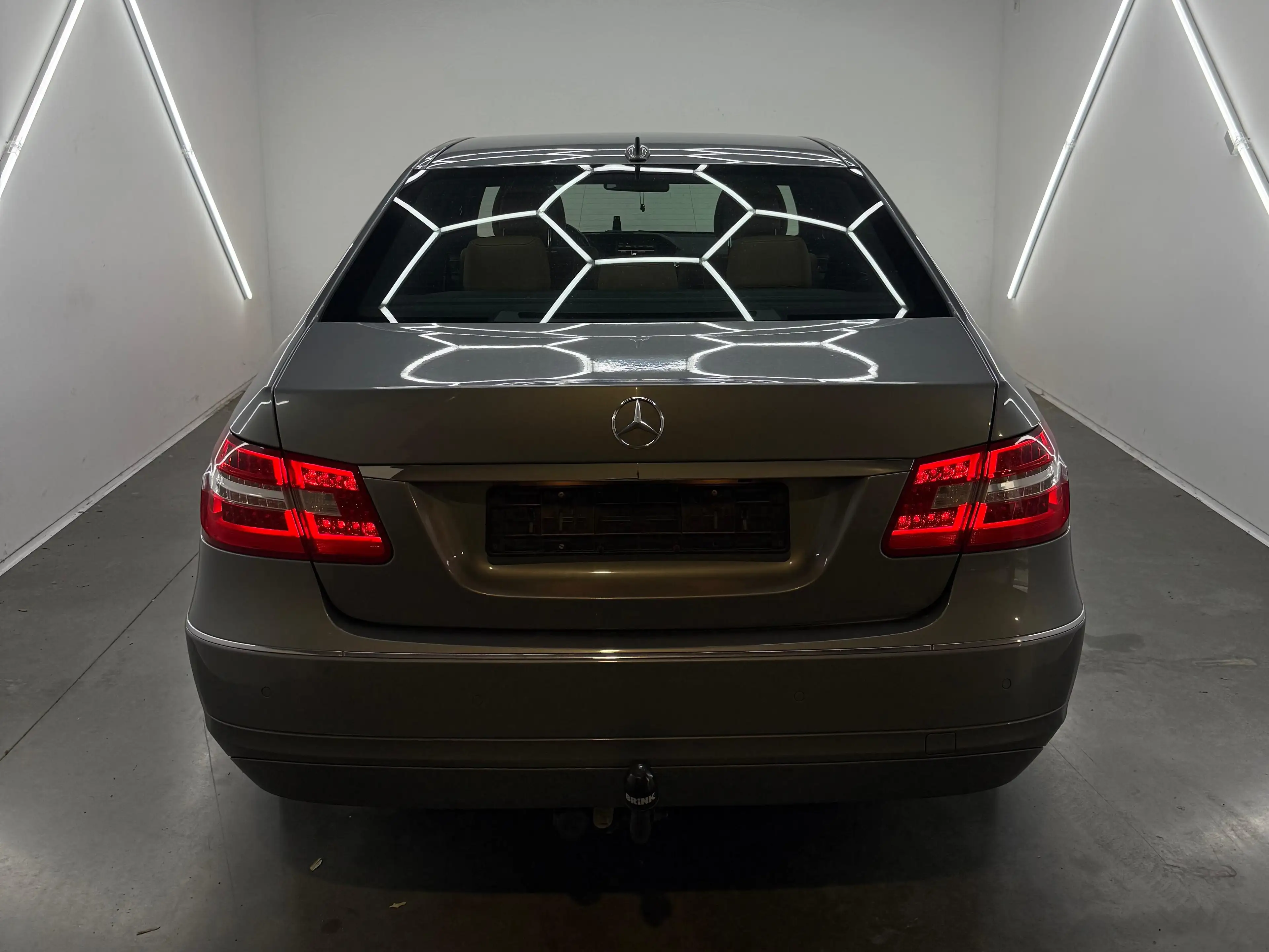 Mercedes-Benz E 220 E 220 CDI BE Avantgarde — photo 5