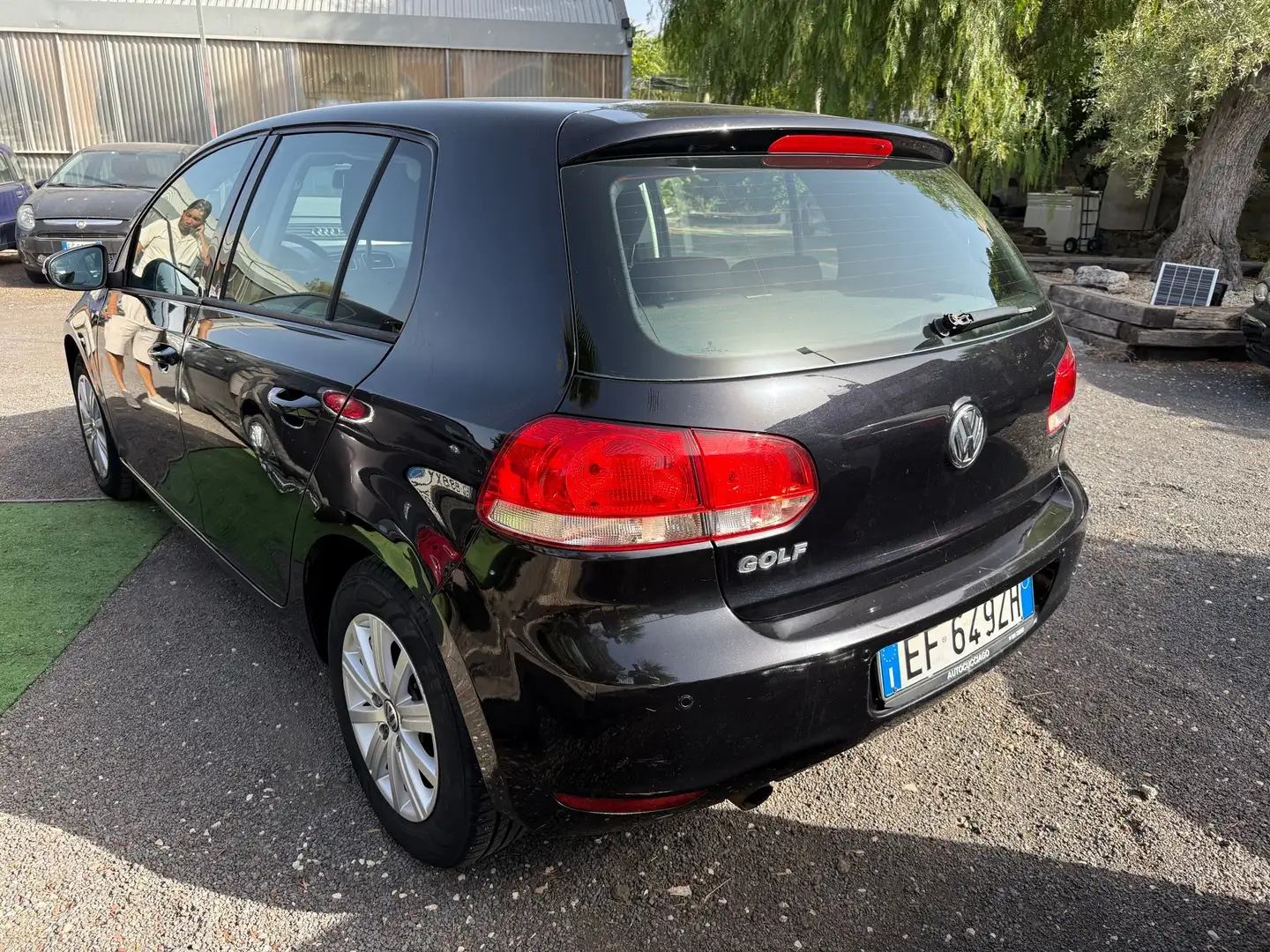 Volkswagen Golf 5p 1.6 tdi Highline - 2