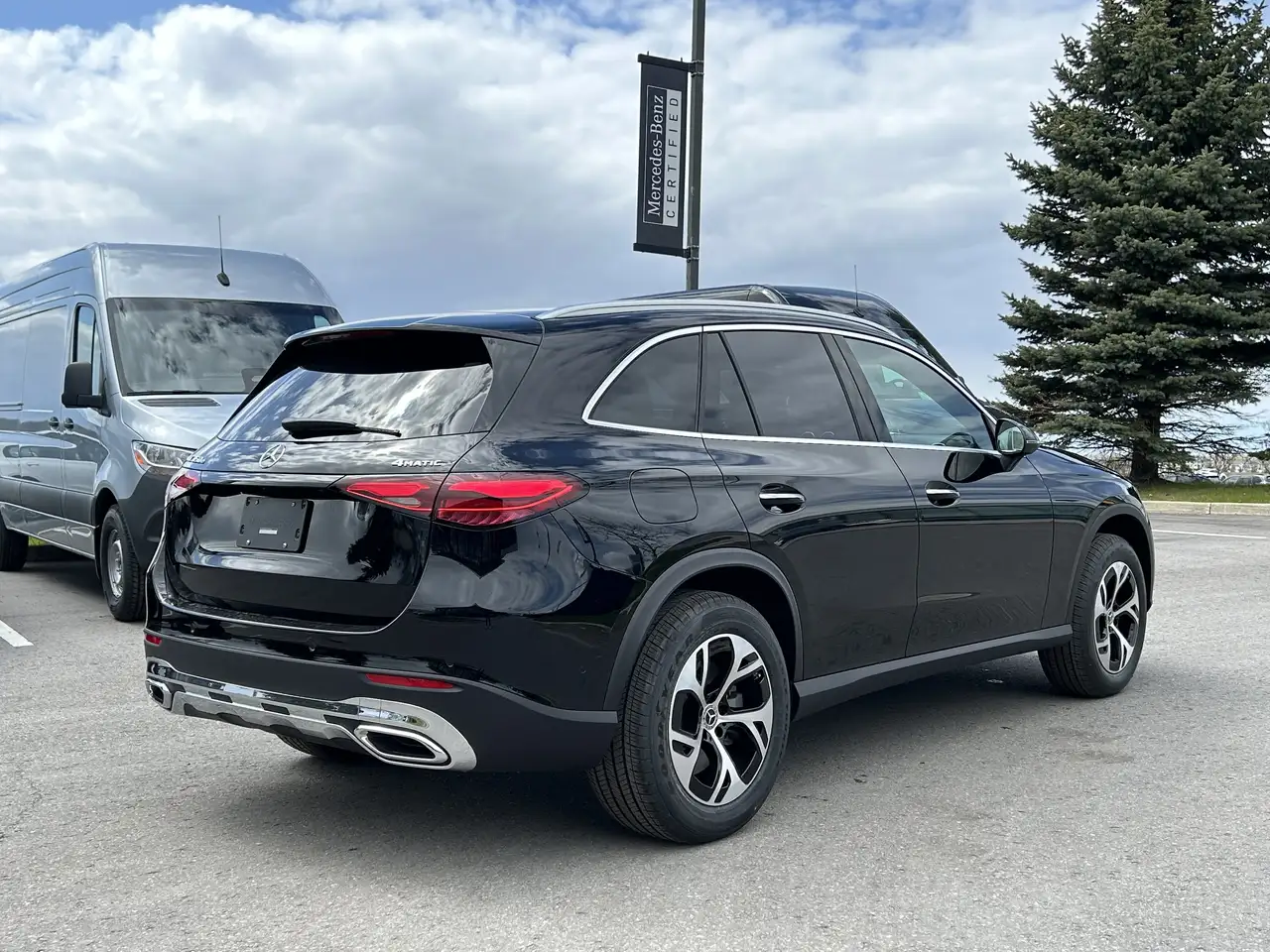 Mercedes-Benz GLC снимка Mercedes-Benz GLC