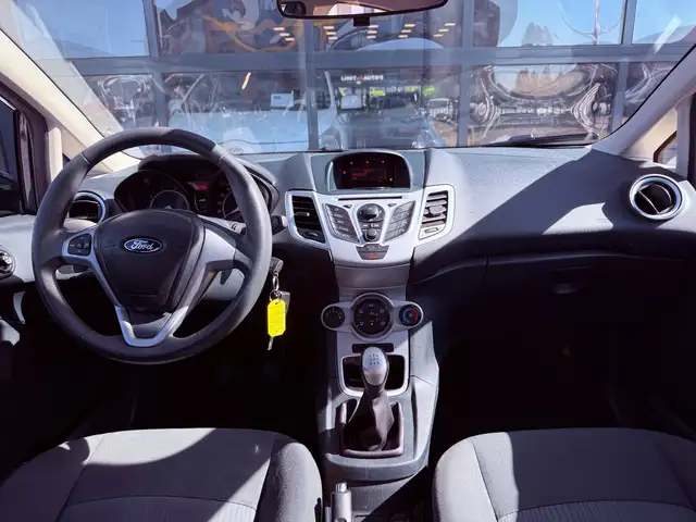 Ford Fiesta view 3