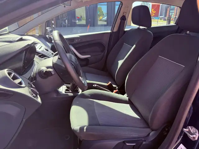 Ford Fiesta view 11