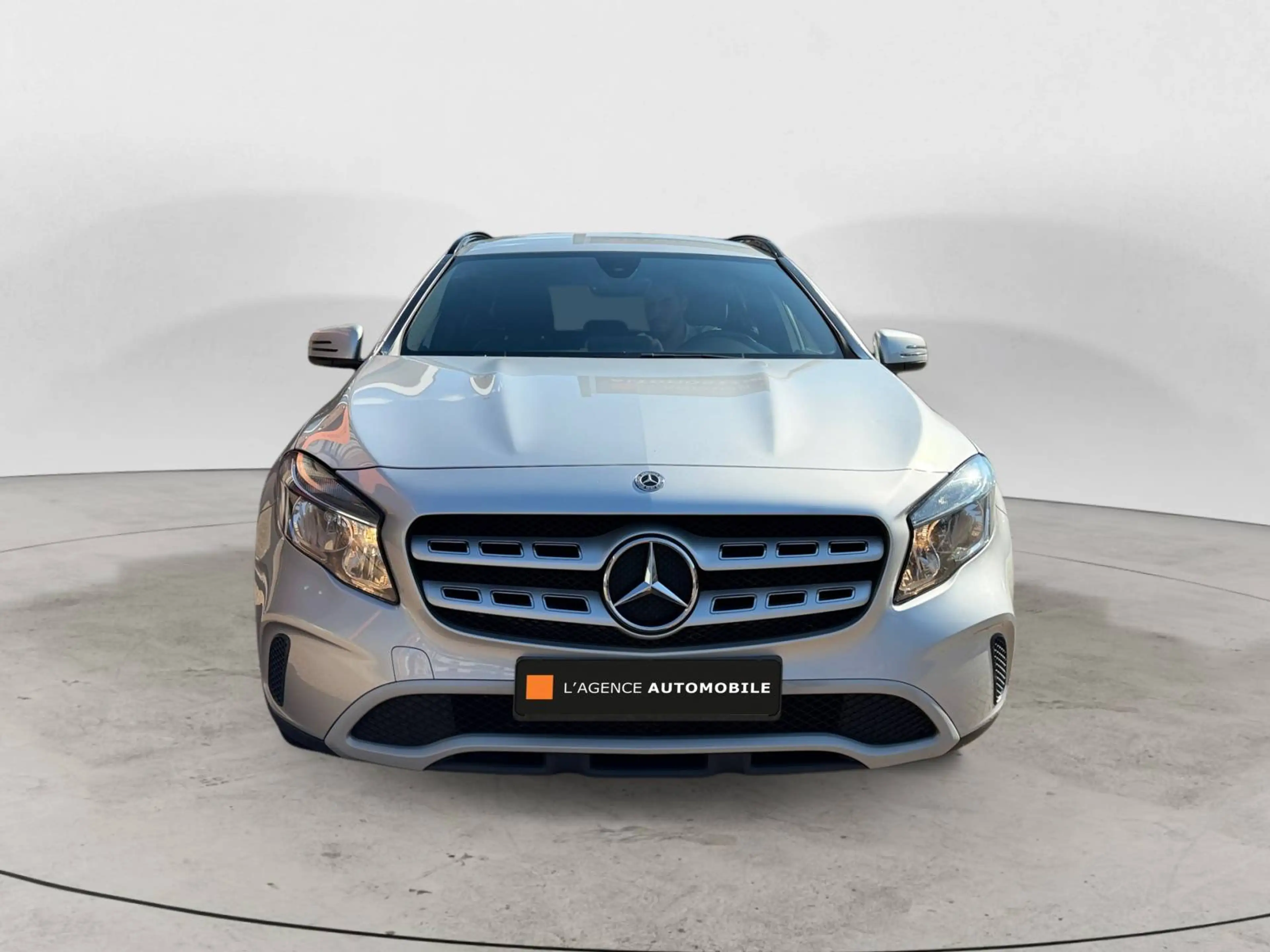 Mercedes-Benz GLA 200 d Garantie 12 à 36 Mois — photo 9