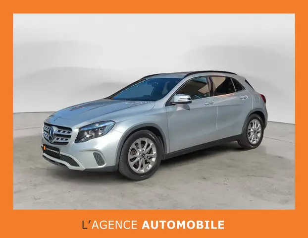 Mercedes-Benz GLA 200 d Garantie 12 à 36 Mois